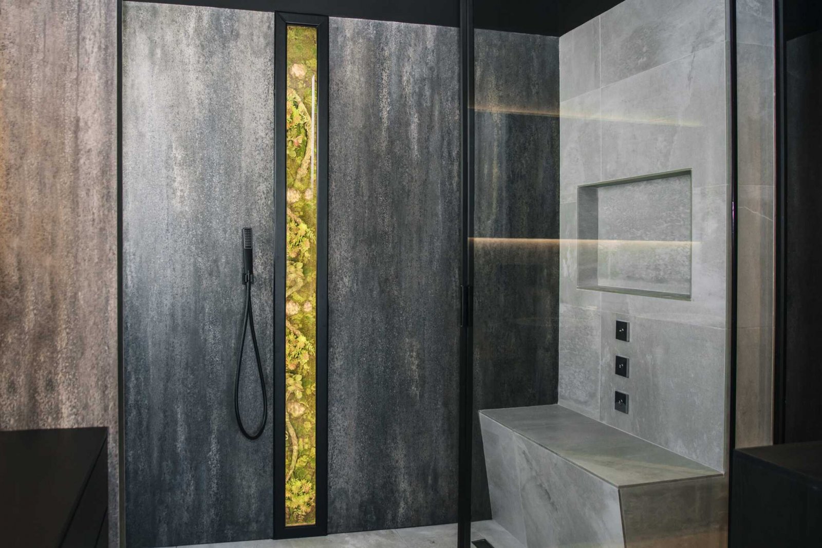  In der charmanten Stadt Rojales gelegen, bietet diese exklusive Sammlung von Villen ein einzigartiges Wohnerlebnis. Mit nur fünf verfügbaren Immobili