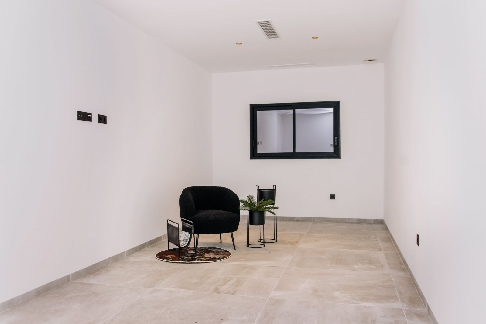  In der charmanten Stadt Rojales gelegen, bietet diese exklusive Sammlung von Villen ein einzigartiges Wohnerlebnis. Mit nur fünf verfügbaren Immobili