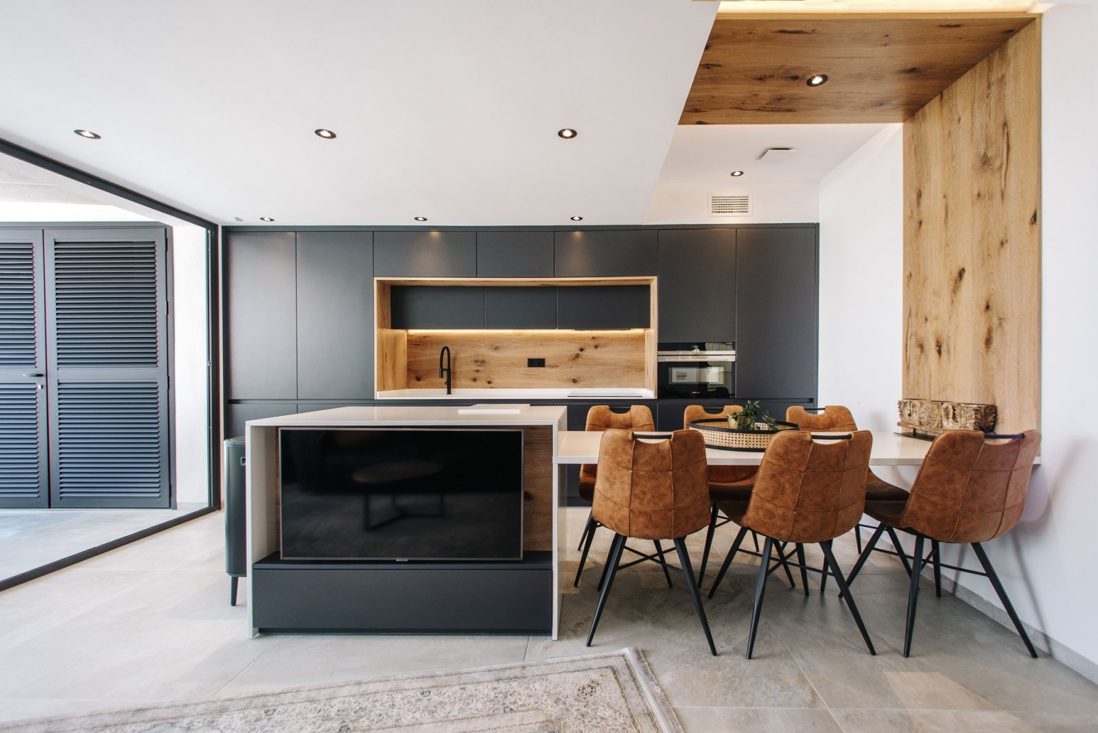  In der charmanten Ciudad Quesada gelegen, bietet dieser Wohnkomplex eine Auswahl von 10 High-Bungalow und Low-Bungalow Immobilien. Die Lage ist ideal