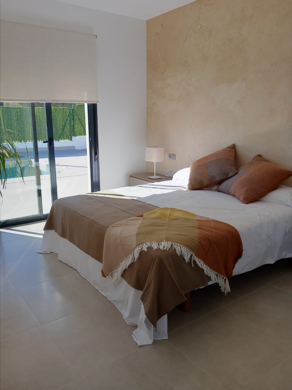  In der charmanten Umgebung von Calasparra gelegen, bietet diese Wohnanlage sechs unabhängige Wohnhäuser, die für diejenigen entworfen wurden, die ein