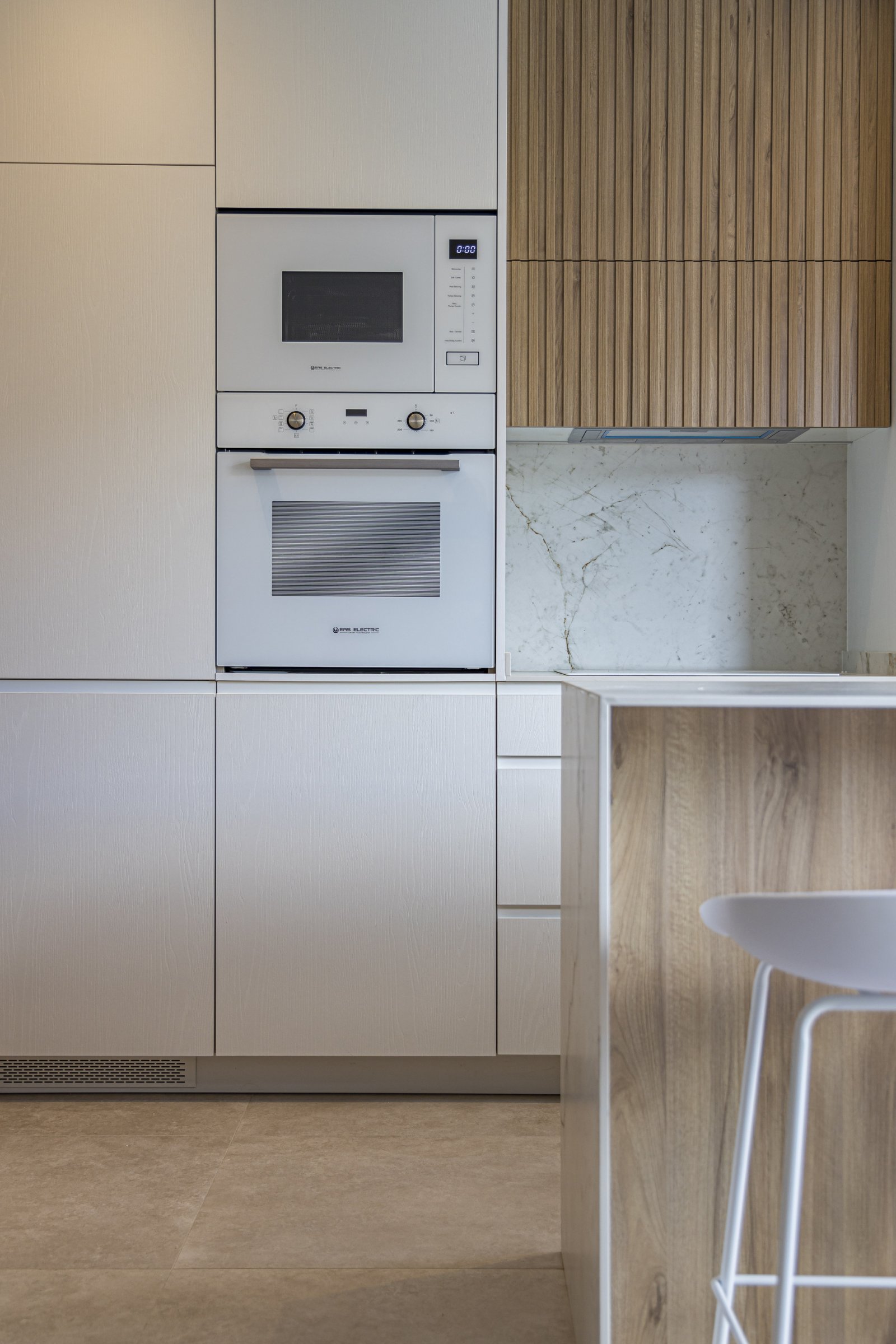  In der charmanten Stadt San Pedro del Pinatar gelegen, bietet diese Wohnanlage ein einzigartiges Wohnerlebnis mit Meerblick. Die Nähe zur Küste, nur 