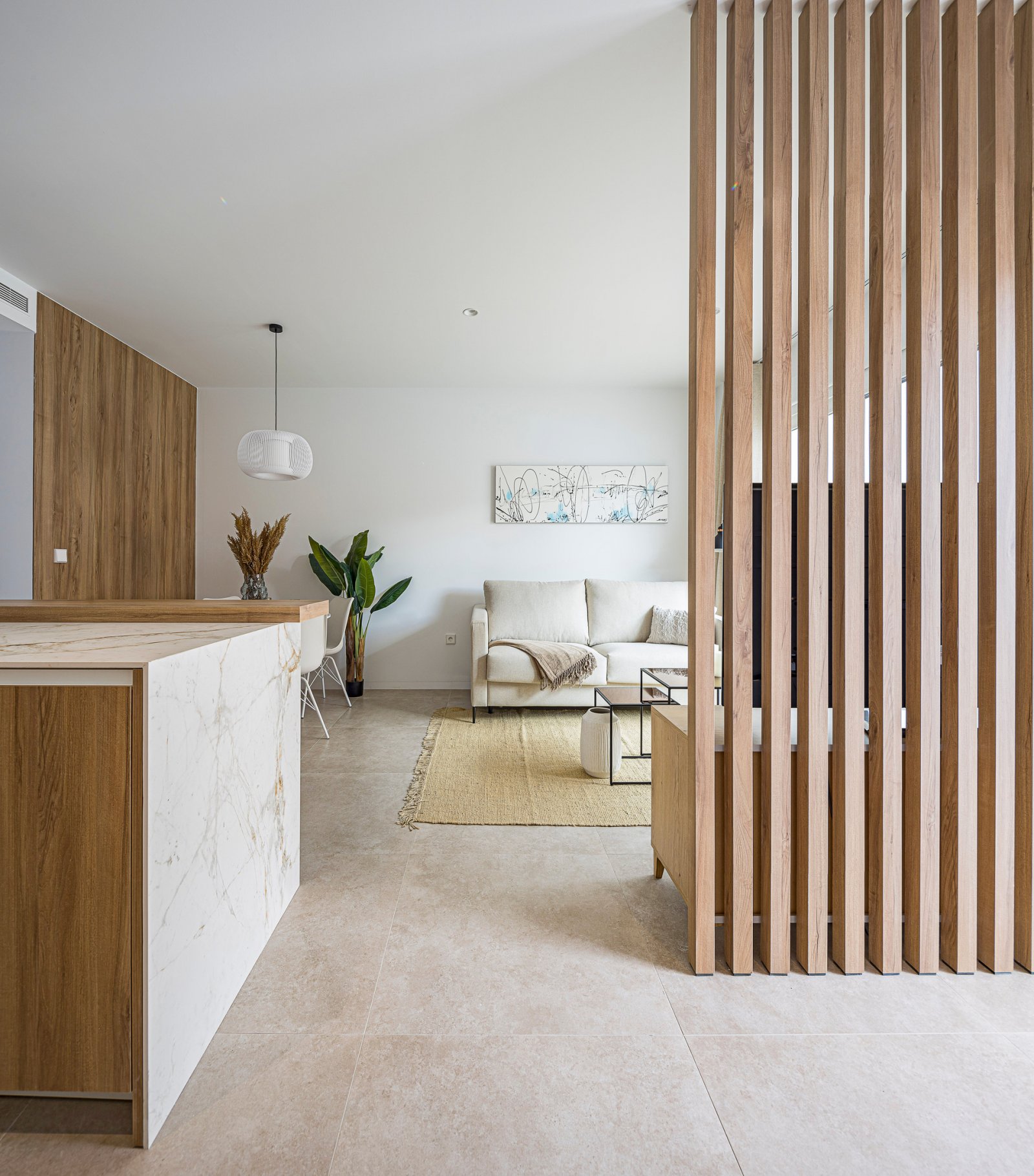  In der charmanten Stadt San Pedro del Pinatar gelegen, bietet diese Wohnanlage ein einzigartiges Wohnerlebnis mit Meerblick. Die Nähe zur Küste, nur 