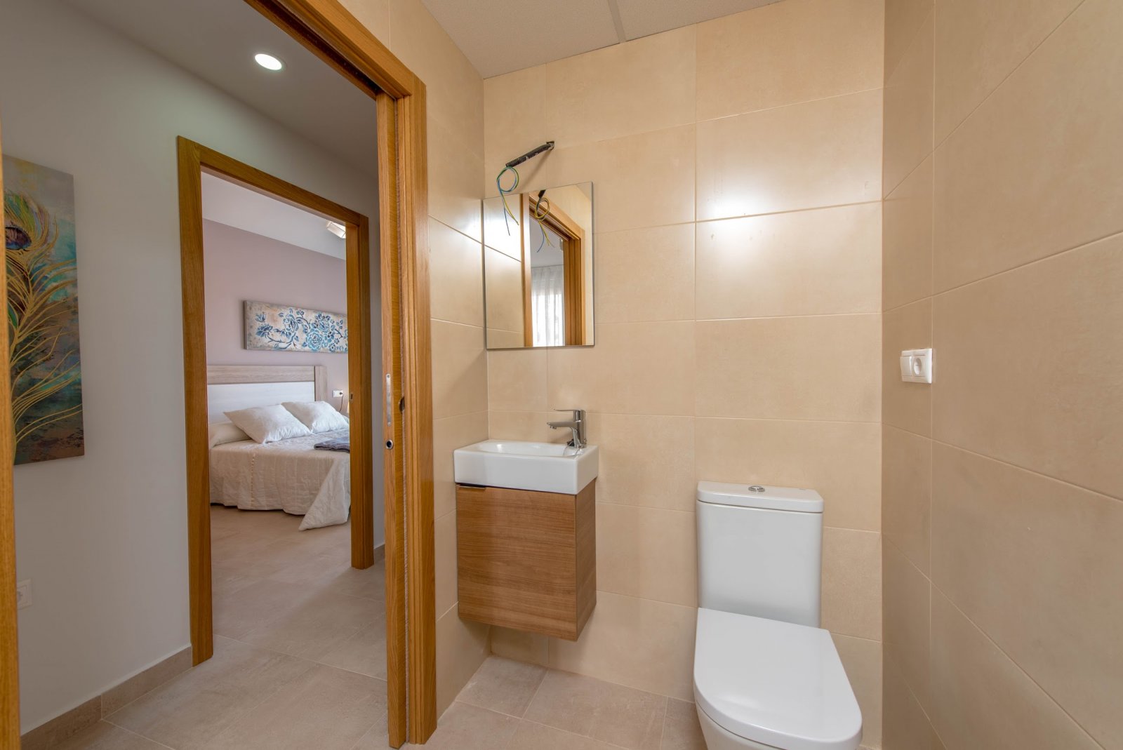  Im charmanten Ort Los Alcázares gelegen, bietet diese exklusive Wohnanlage 13 sorgfältig gestaltete Häuser, die den Bedürfnissen derjenigen gerecht w