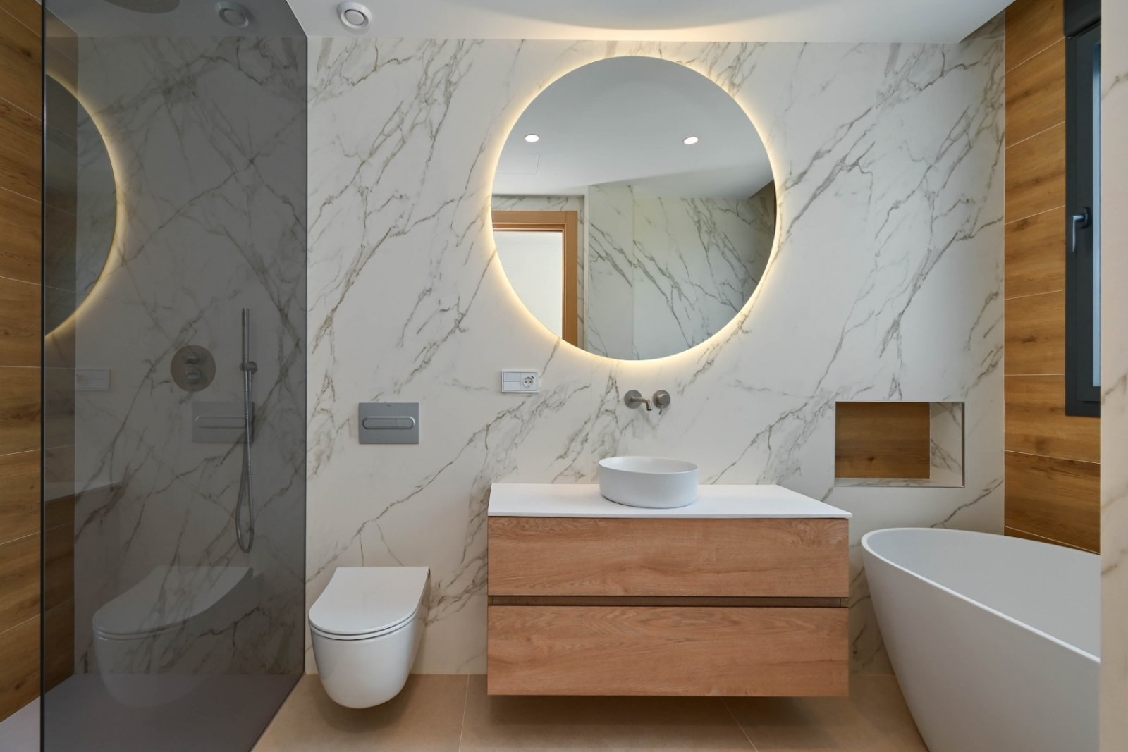  Diese exklusive Villa befindet sich in der wunderschönen Stadt Calpe und bietet ein unvergleichliches Wohnerlebnis. Mit Meerblick liegt diese Immobil