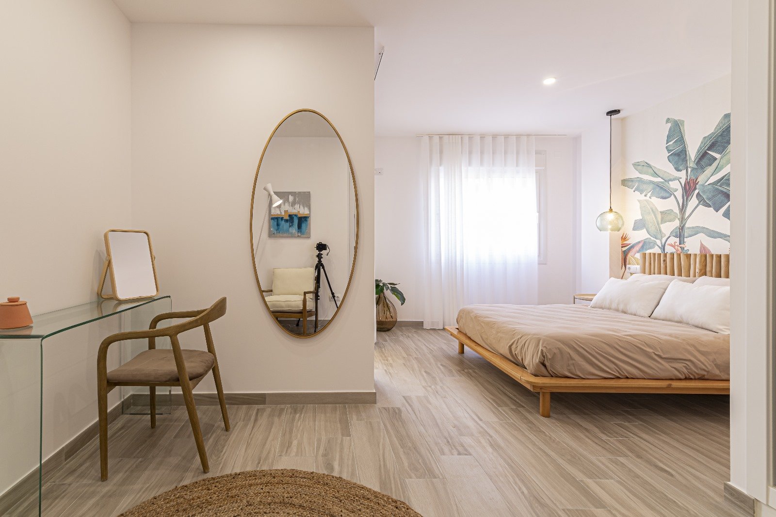 In der exklusiven Gegend von La Manga del Mar Menor gelegen, bietet diese Wohnanlage eine einzigartige Gelegenheit, das Leben am Meer zu genießen. Mi