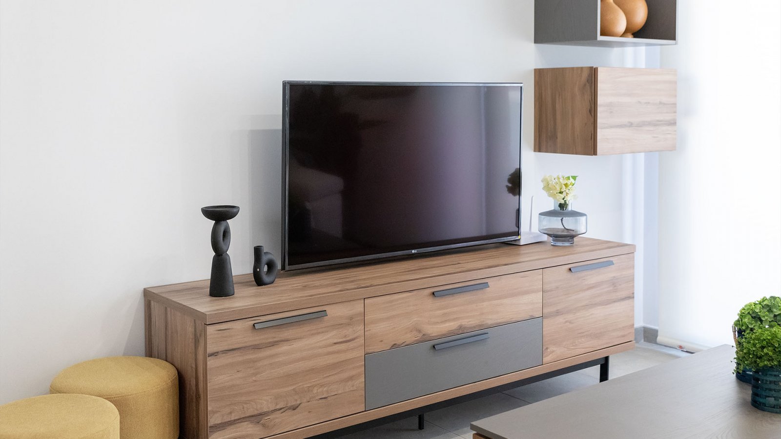 In der charmanten Ortschaft Pulpí gelegen, bietet diese Wohnanlage eine Vielzahl von Wohnmöglichkeiten, die sich an unterschiedliche Bedürfnisse und