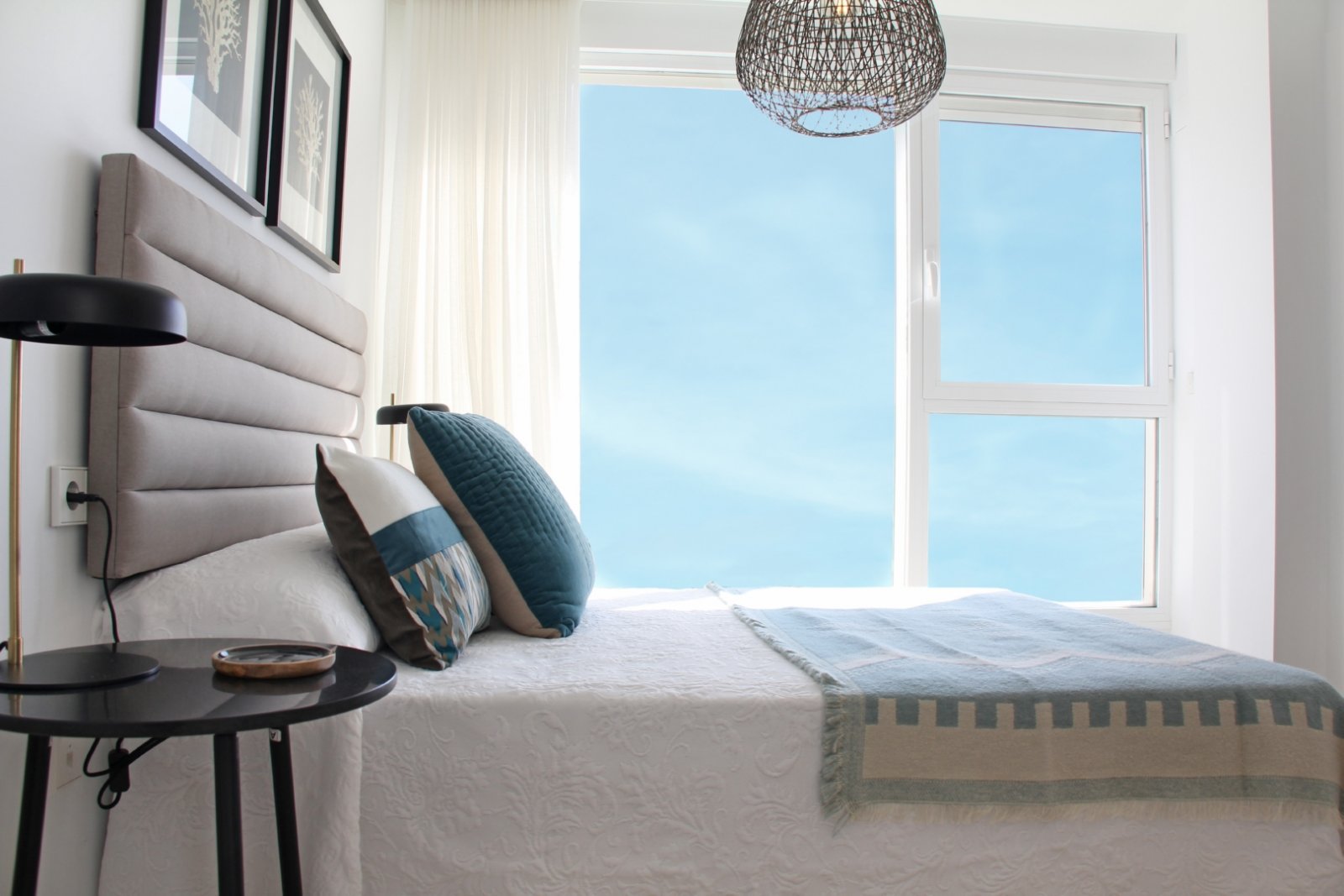  Diese Immobilien befinden sich in der exklusiven Ortschaft Altea und bieten ein einzigartiges Wohnerlebnis mit beeindruckendem Meerblick. Die Anlage 