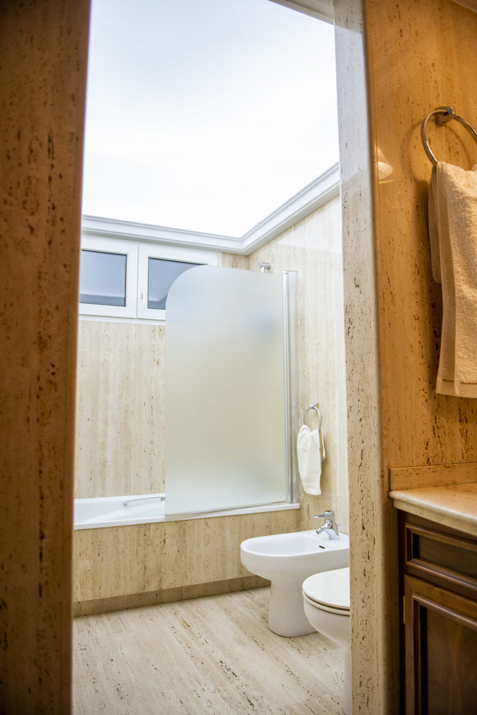 Diese Villa befindet sich in der charmanten Gemeinde San Pedro del Pinatar und bietet ein einzigartiges Wohnerlebnis mit Meerblick. Die Immobilie lie