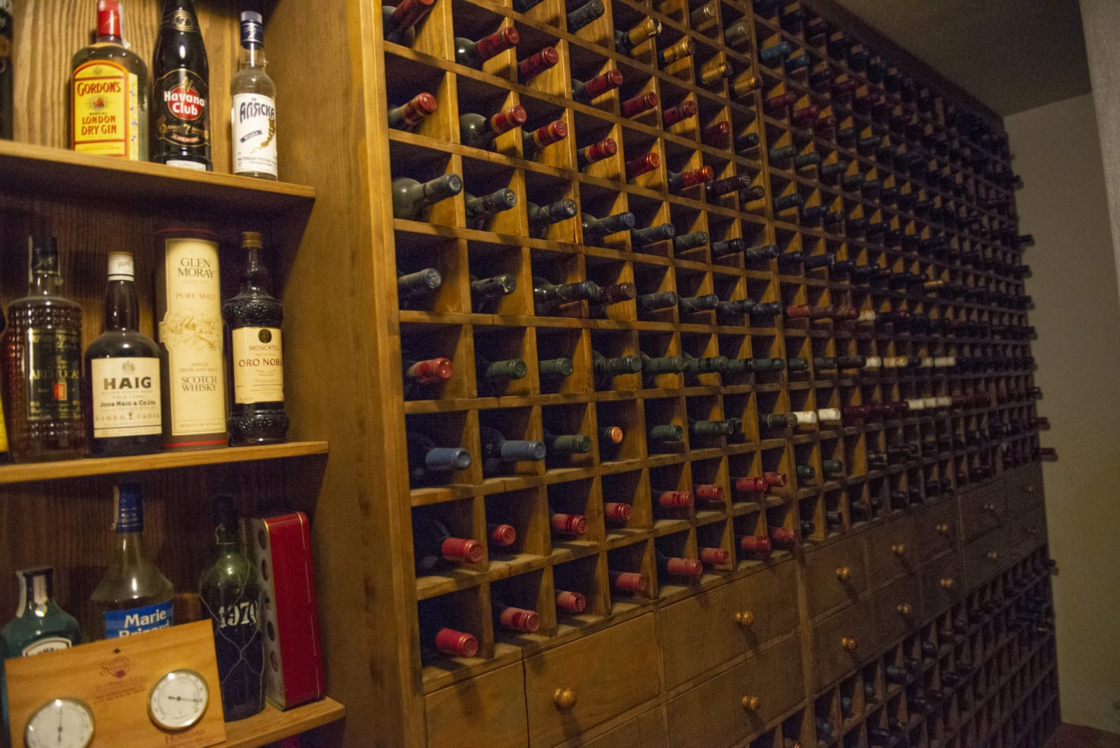 Diese Villa befindet sich in der charmanten Gemeinde San Pedro del Pinatar und bietet ein einzigartiges Wohnerlebnis mit Meerblick. Die Immobilie lie