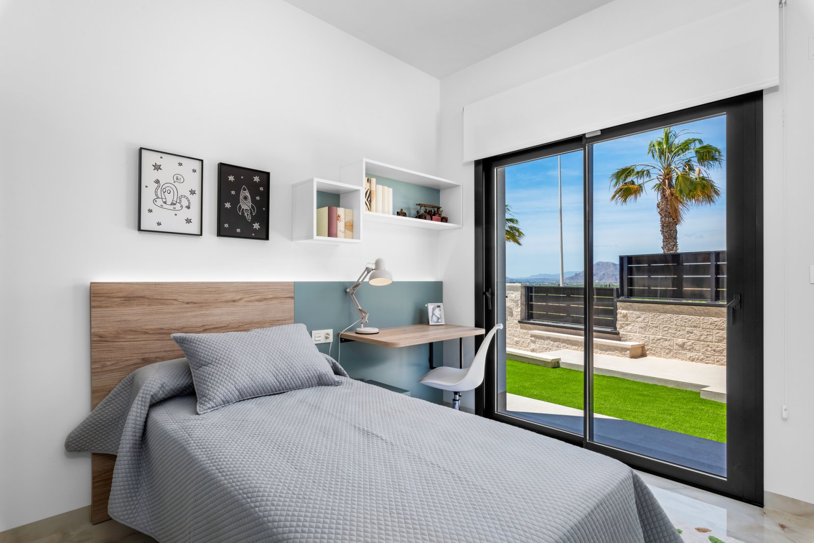  In der charmanten Ortschaft Algorfa gelegen, bietet diese exklusive Sammlung von 44 freistehenden Häusern eine privilegierte Umgebung für diejenigen,