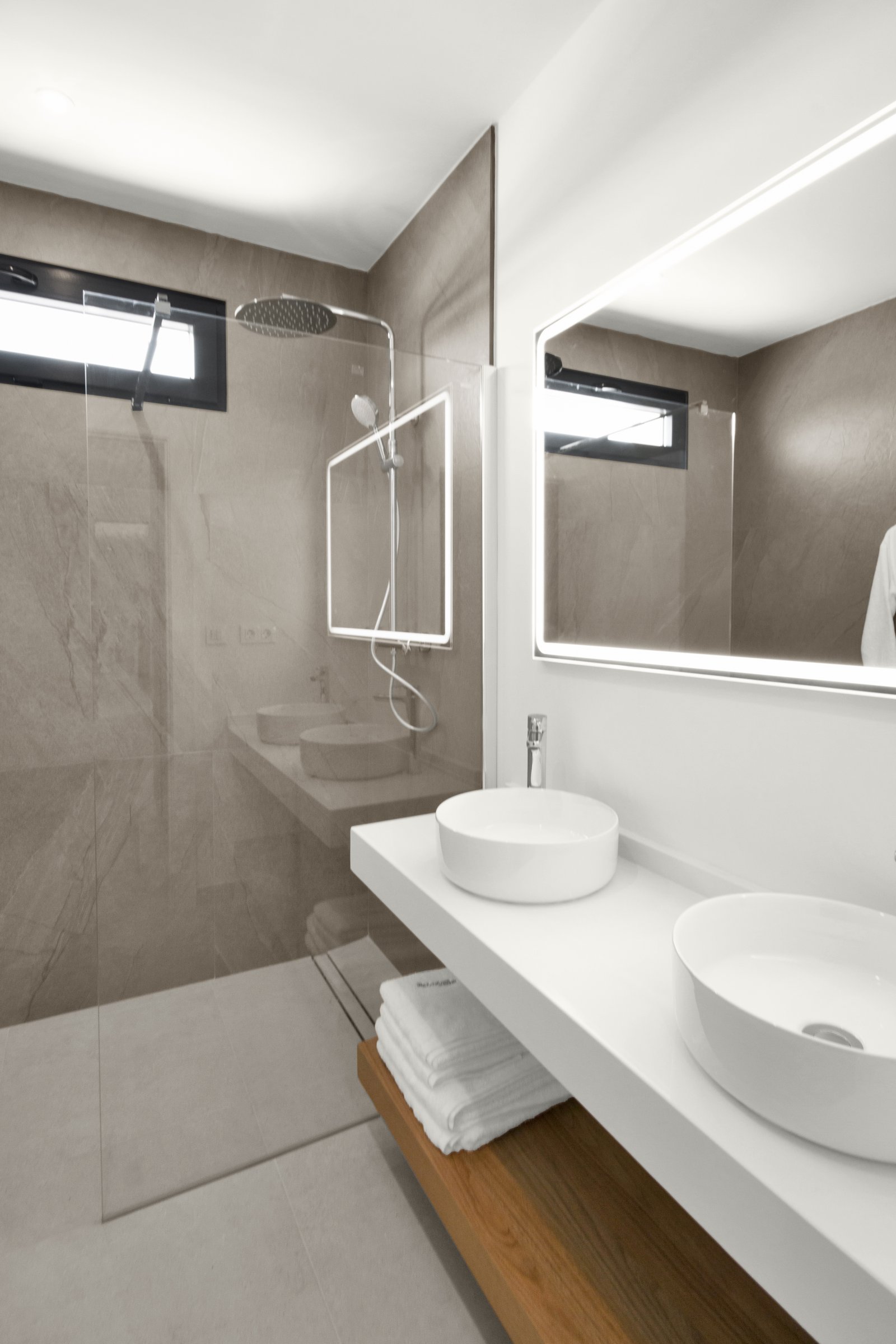 In der charmanten Region Murcia gelegen, bietet diese Wohnanlage 33 unabhängige Wohnhäuser, die für diejenigen entworfen wurden, die einen exklusiven