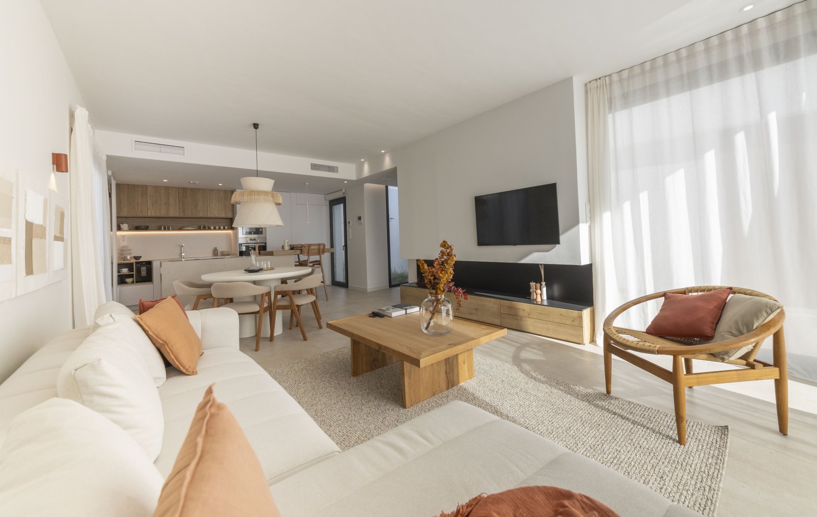  In der charmanten Region Murcia gelegen, bietet diese Wohnanlage 80 unabhängige Häuser, die für diejenigen entworfen wurden, die ein geräumiges und k