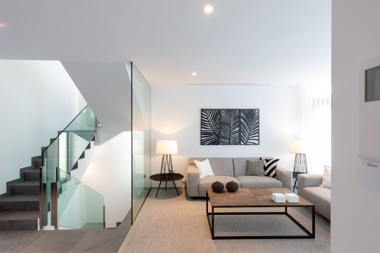  In der schönen Stadt Cartagena gelegen, bietet dieses exklusive Immobilienangebot zwei unabhängige Immobilien, die sich durch ihren beeindruckenden M