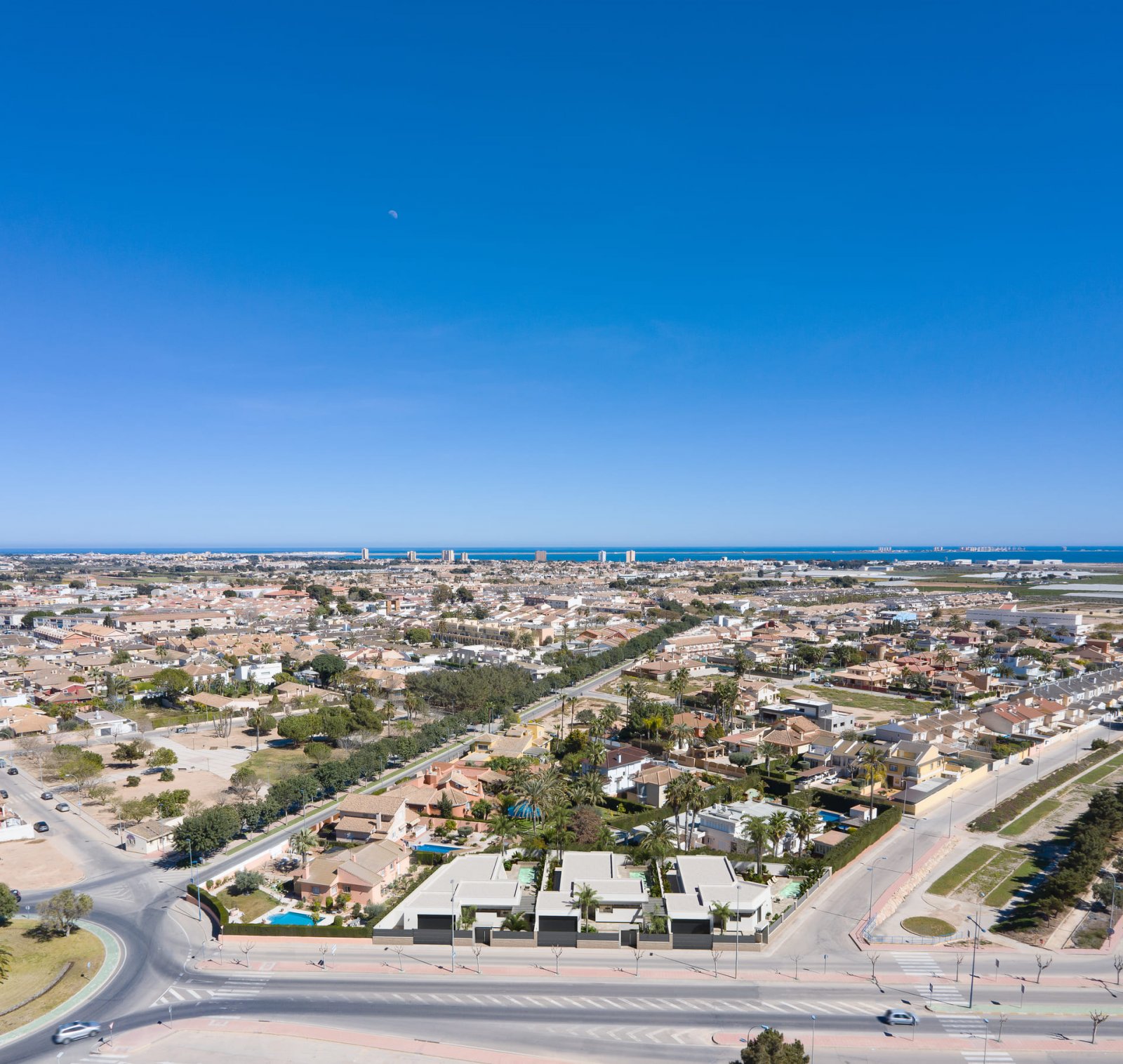  In der charmanten Ortschaft San Javier gelegen, bieten diese exklusiven Villen eine privilegierte Umgebung für diejenigen, die ein Zuhause an der Küs