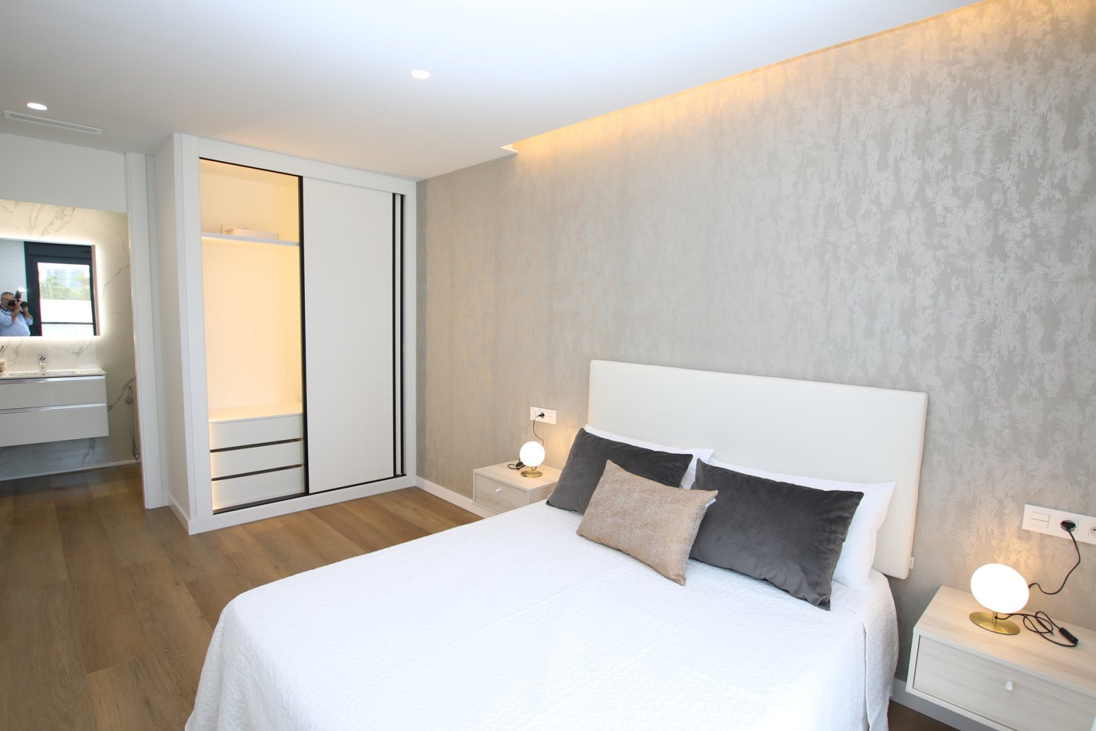  Diese exklusiven freistehenden Häuser befinden sich in der charmanten Gemeinde Pilar de la Horadada und bieten einen unvergleichlichen Lebensstil. In