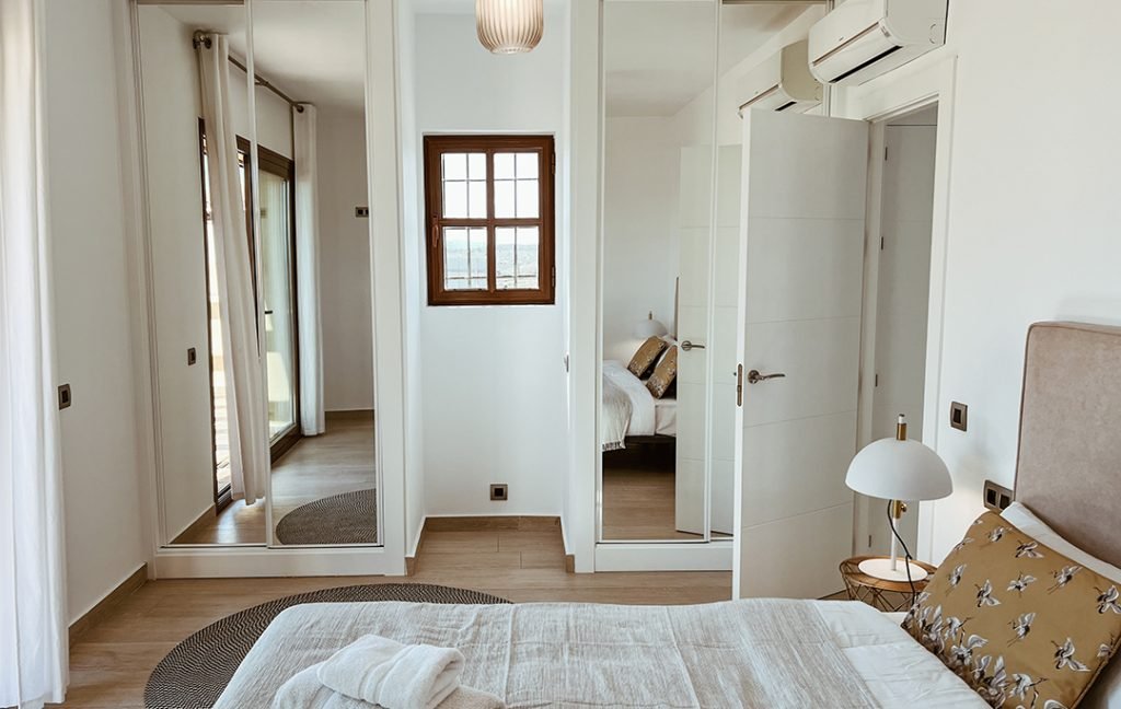  In der charmanten Ortschaft Cuevas del Almanzora gelegen, bietet diese exklusive Wohnanlage 13 unabhängige Wohnhäuser, die für diejenigen entworfen w