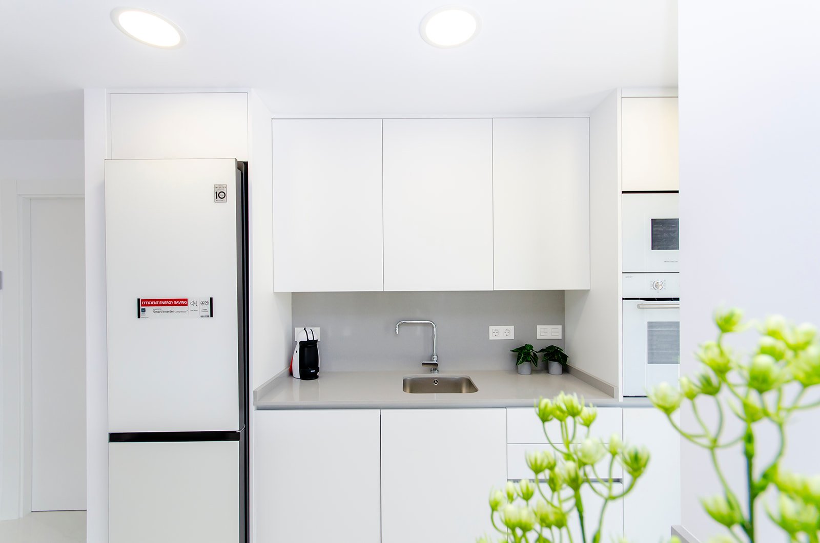 In der charmanten Stadt Orihuela gelegen, bietet dieser Wohnkomplex 39 unabhängige Häuser, die durch ihr modernes und funktionales Design hervorstech