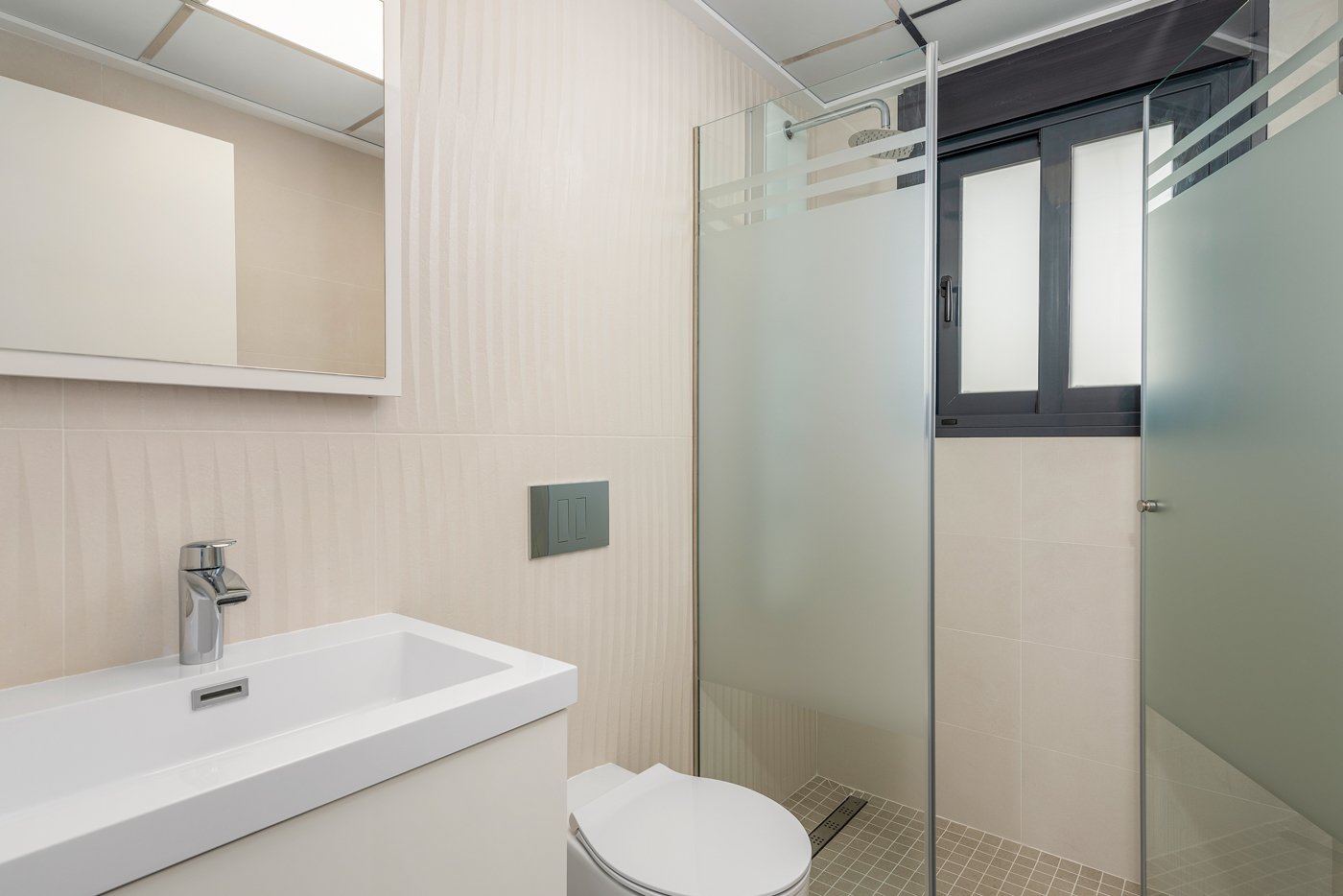 In der exklusiven Gegend von Playa Paraiso gelegen, bietet dieser Komplex von 13 freistehenden Häusern eine privilegierte Umgebung nur 1 km vom Meer