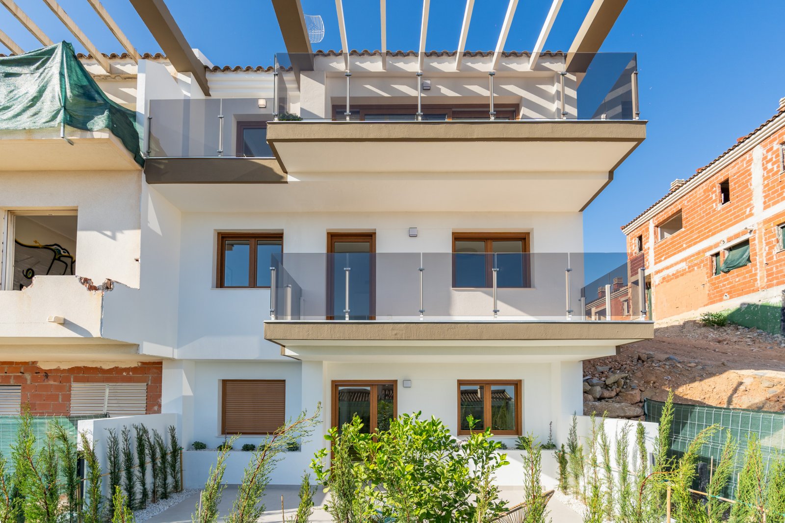 La Nucía:  In der charmanten Stadt La Nucia gelegen, bietet diese exklusive Sammlung von 28 Immobilien eine einzigartige Wohnumgebung mit Meerblick. Das Angebot 