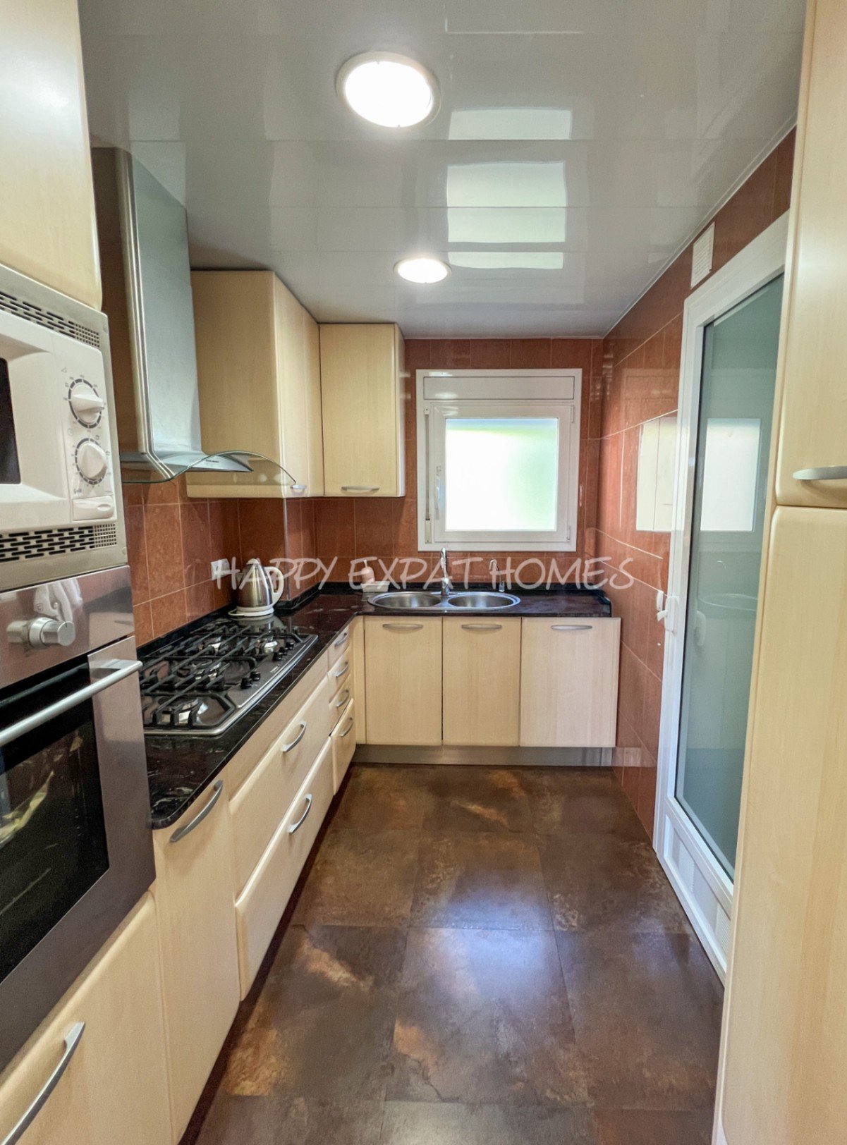 Wohnung zu verkaufen in Sitges – Aiguadolç
Jeder, der zum ersten Mal hereinkommt, ist sprachlos von den atemberaubenden Ausblicken.
Diese helle und ko