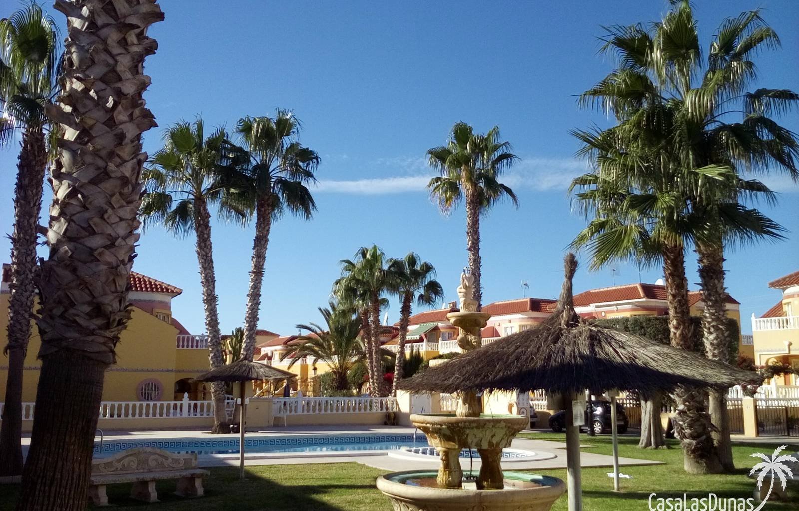  *Auf diesen Artikel erhalten Sie 10 % Rabatt, wenn er innerhalb von 2 Wochen eintrifft, solange er noch verfügbar ist.
 Ein Ferienhaus im Zentrum von