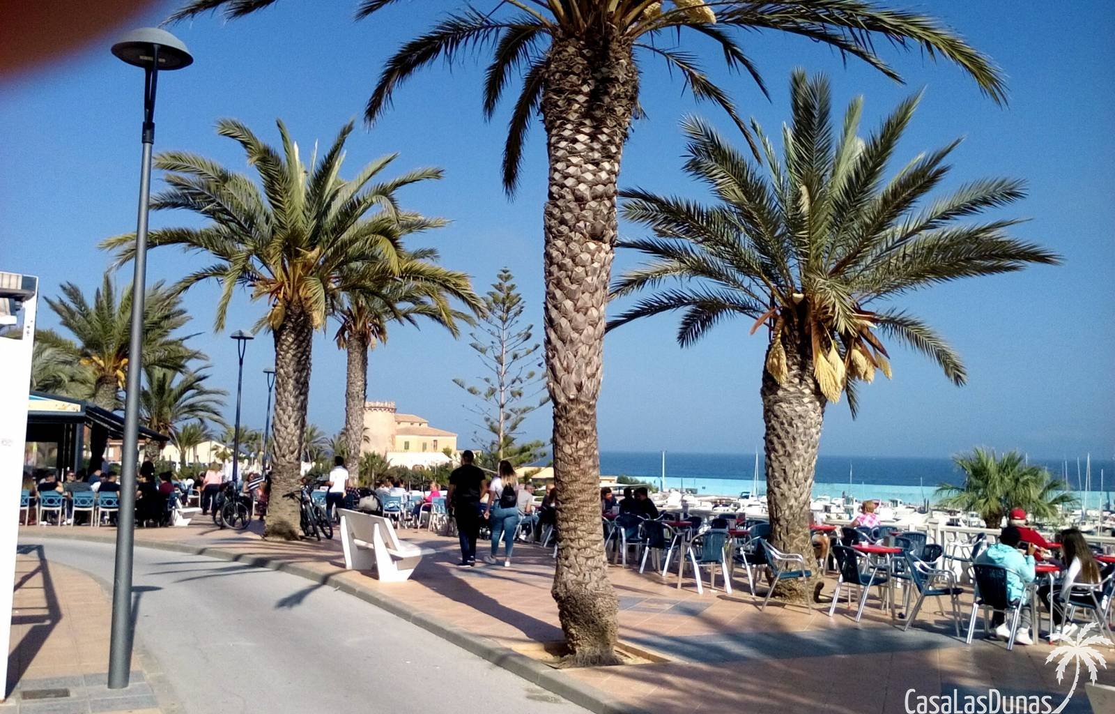  *Auf diesen Artikel erhalten Sie 10 % Rabatt, wenn er innerhalb von 2 Wochen eintrifft, solange er noch verfügbar ist.
 Ein Ferienhaus im Zentrum von