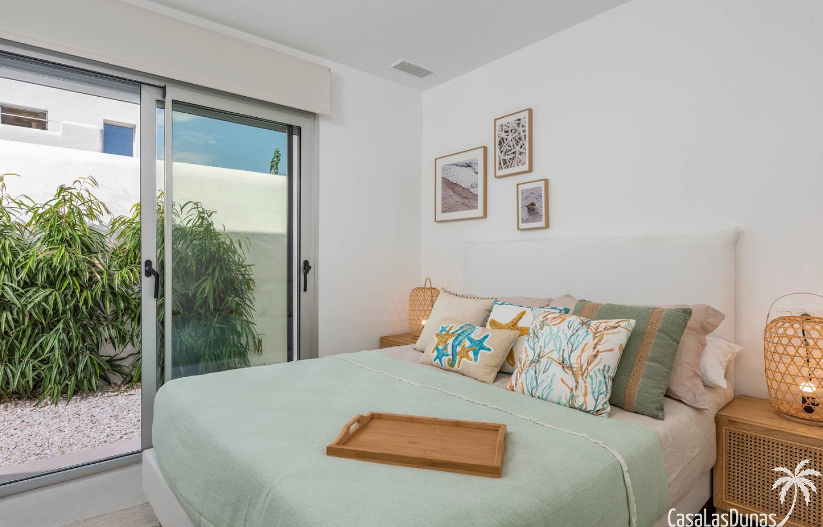 Verwirklichen Sie Ihren Traum und genießen Sie diesen wunderschönen Bungalow mit eigenem Swimmingpool, Hauptschlafzimmer mit eigener begehbarer Dusch