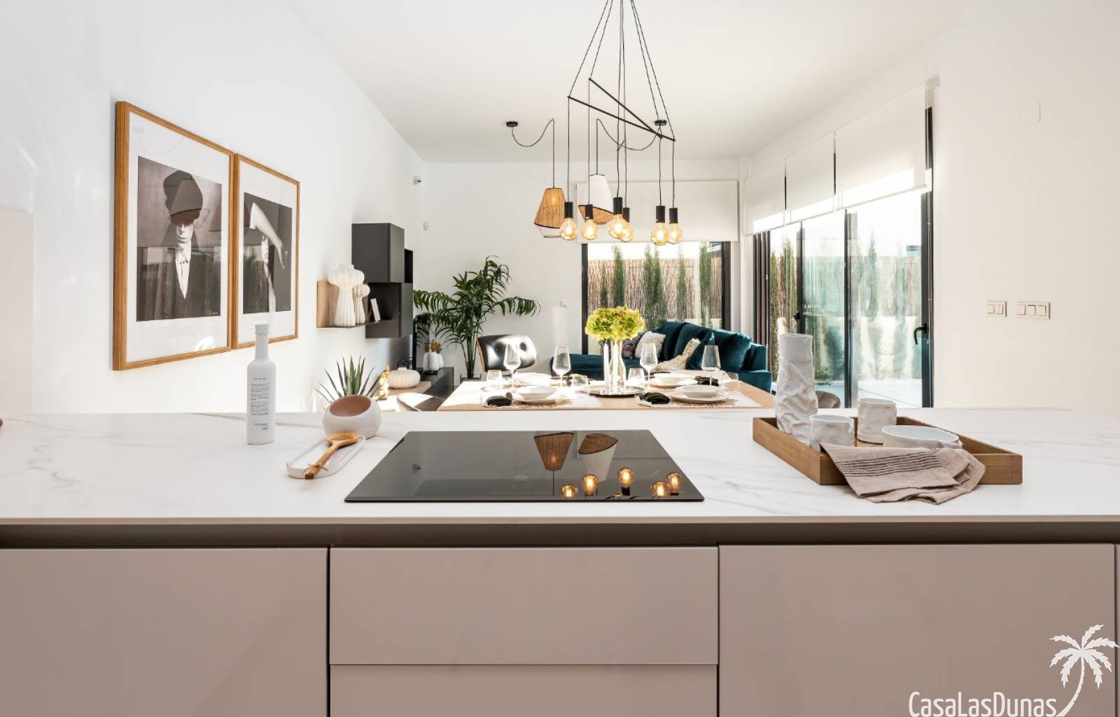  Dieses Projekt befindet sich im La Finca Golf Resort, das zur Stadt Algorfa südlich von Alicante gehört. Eine erholsame und gesunde Landschaft inmitt