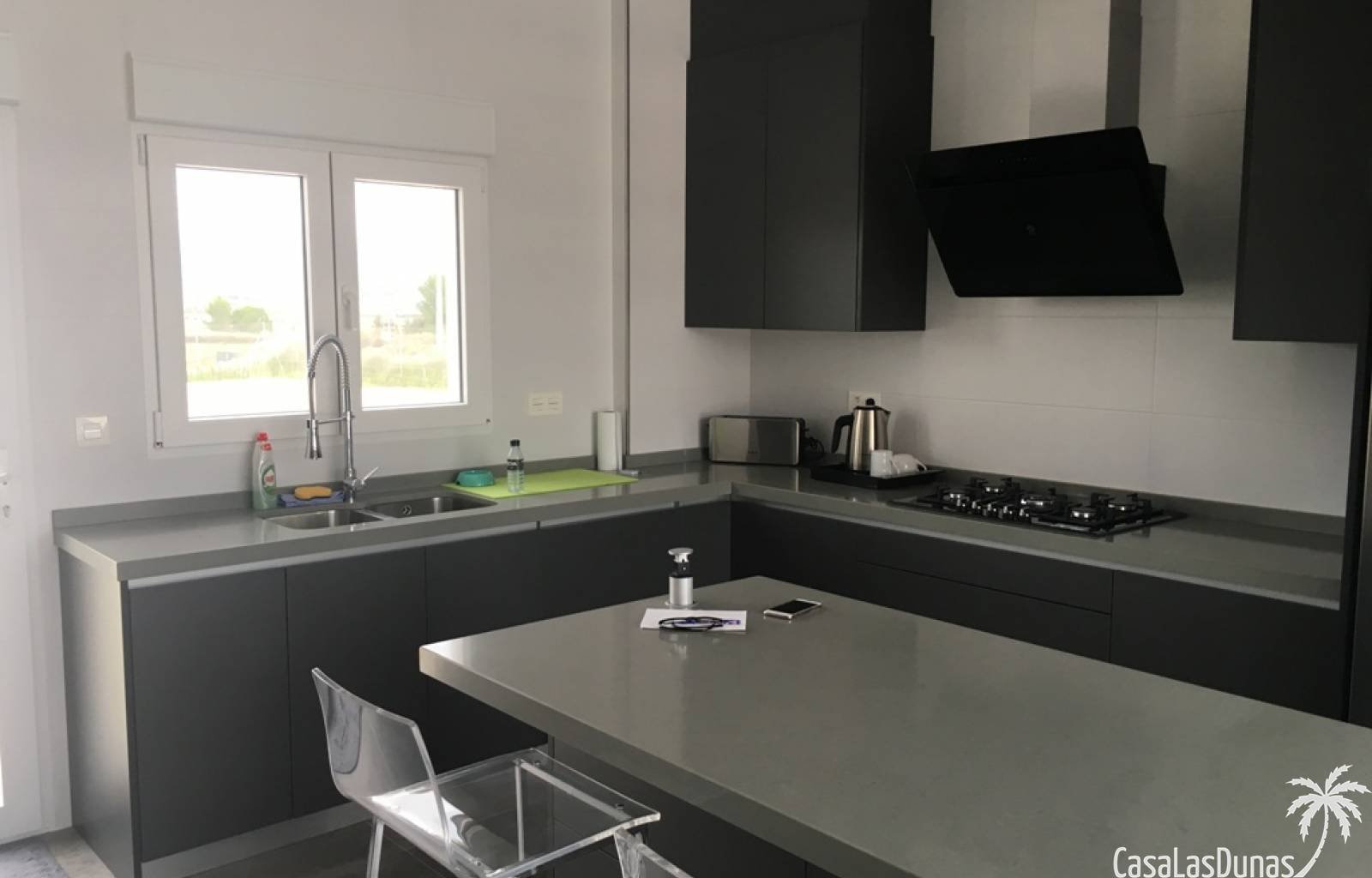  Bauen Sie Ihre eigene Traumvilla in Pinoso ! Es besteht die Möglichkeit, zwischen einem traditionellen Baustil und einem modernen Stil zu wählen. Das