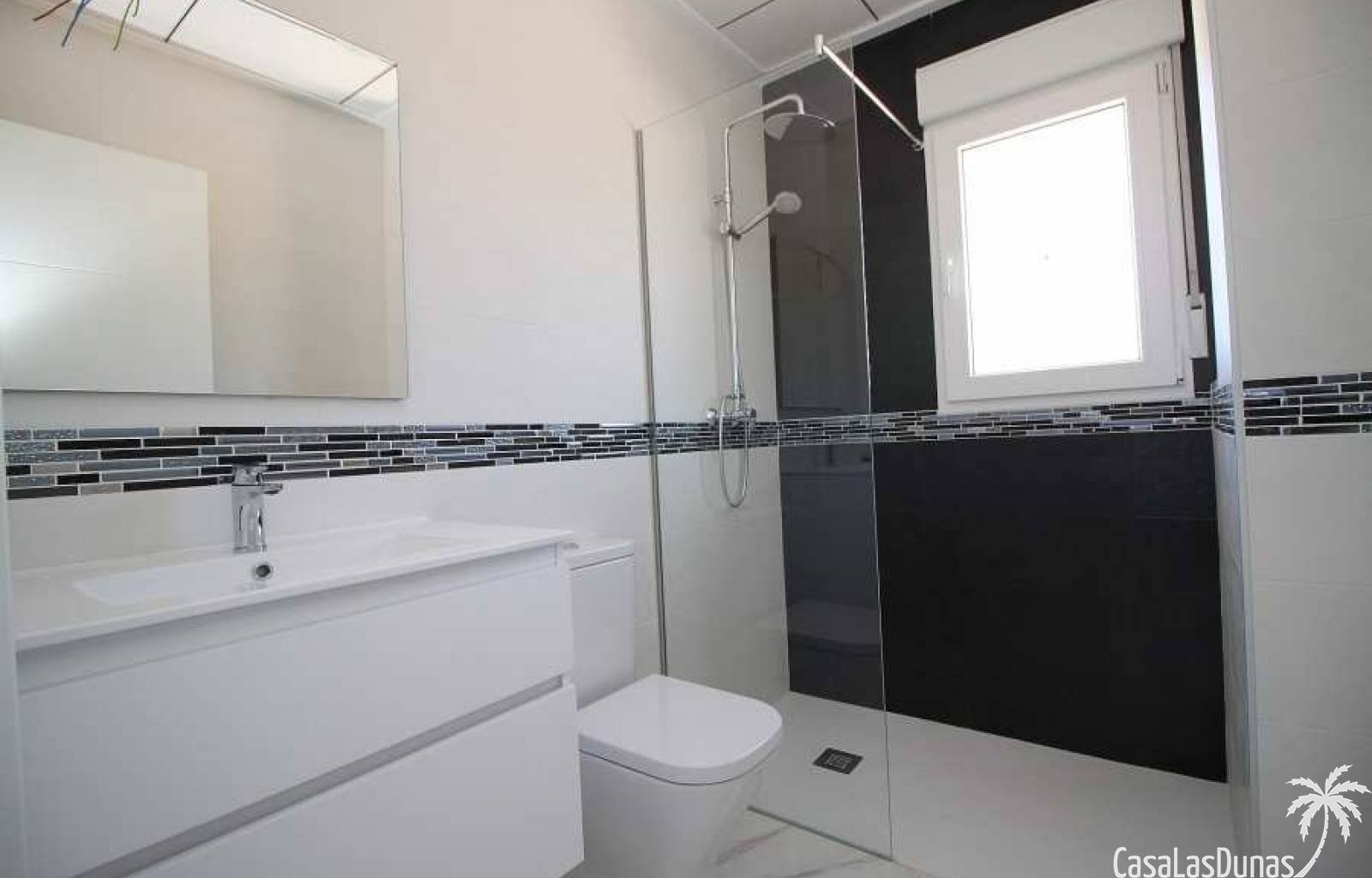 Bauen Sie Ihre eigene Traumvilla in Pinoso ! Es besteht die Möglichkeit, zwischen einem traditionellen Baustil und einem modernen Stil zu wählen. Das