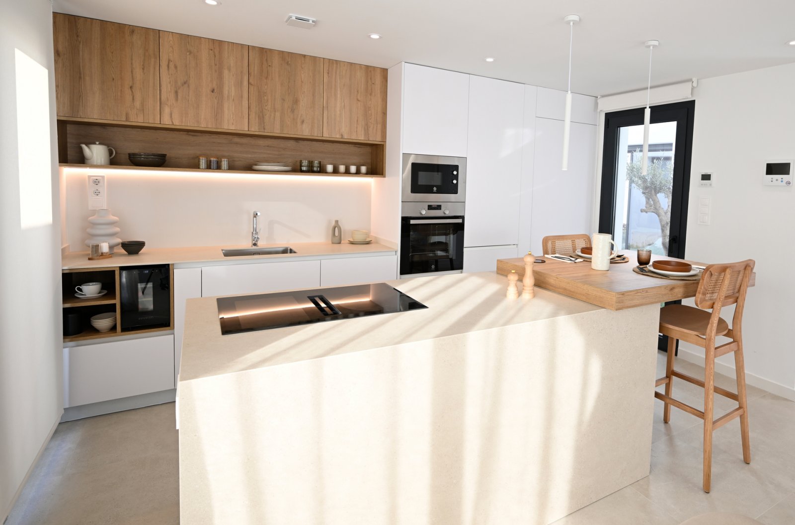 In der charmanten Region Murcia gelegen, bietet diese Wohnanlage 80 unabhängige Häuser, die für diejenigen entworfen wurden, die ein geräumiges und k