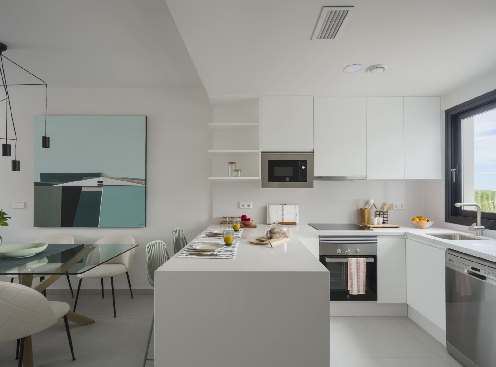 In der charmanten Region Murcia gelegen, bietet dieser Wohnkomplex 17 Reihenhäuser, die für diejenigen entworfen wurden, die ein komfortables und mod