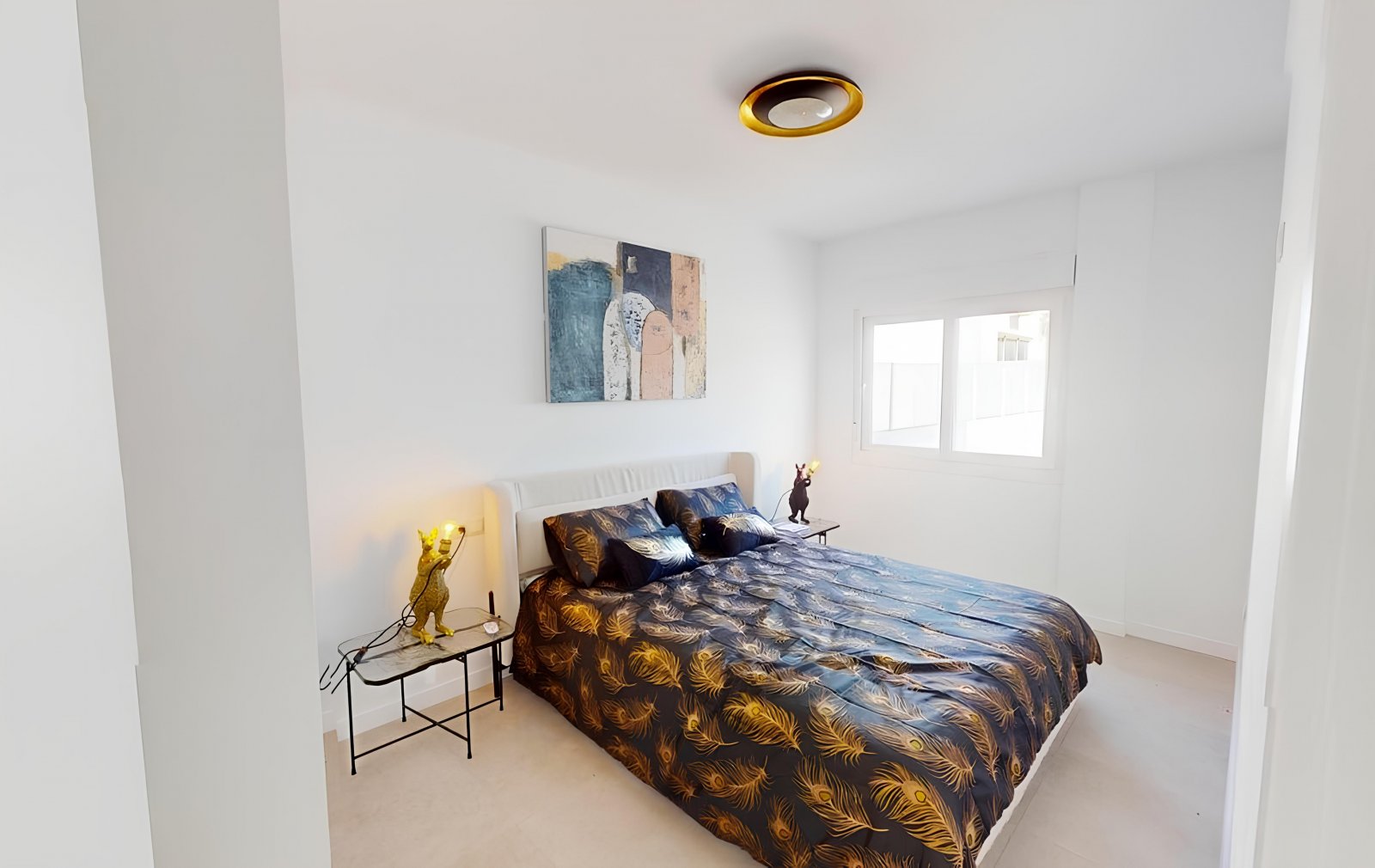 In der charmanten Gemeinde Pilar de la Horadada gelegen, bietet diese Wohnanlage eine exklusive Auswahl an Immobilien, die darauf ausgelegt sind, die