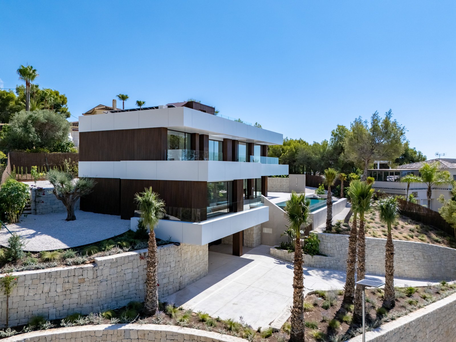  Komplett fertiggestellte Luxusimmobilie in Altea, mit Meerblick, in einer sehr ruhigen Gegend, gebaut nach Nachhaltigkeits- und Energieeffizienzstand