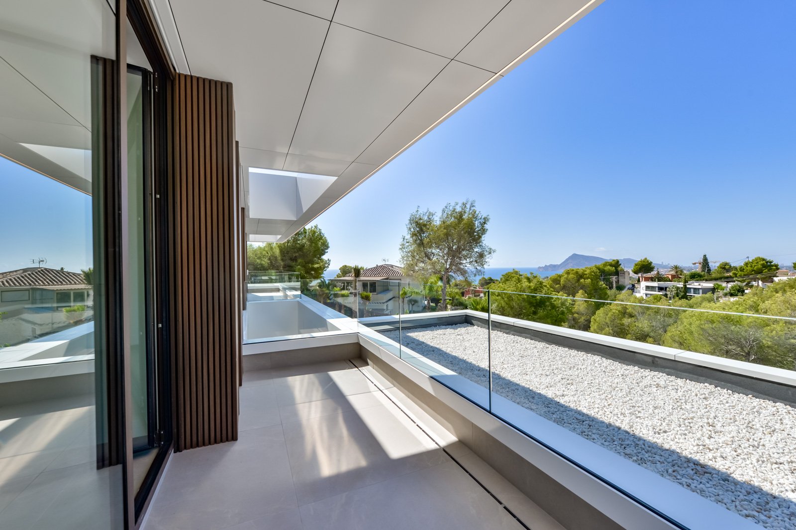  Komplett fertiggestellte Luxusimmobilie in Altea, mit Meerblick, in einer sehr ruhigen Gegend, gebaut nach Nachhaltigkeits- und Energieeffizienzstand