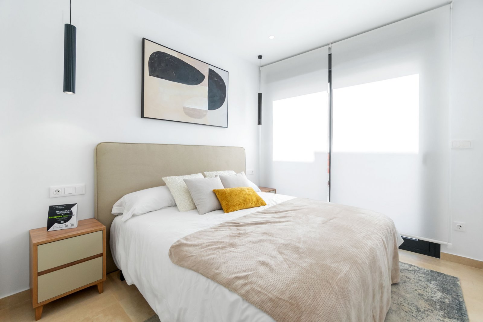  In der charmanten Stadt Torrevieja gelegen, bietet dieser Wohnkomplex eine Auswahl von 34 High-Bungalow- und Low-Bungalow-Immobilien. Diese Wohnungen