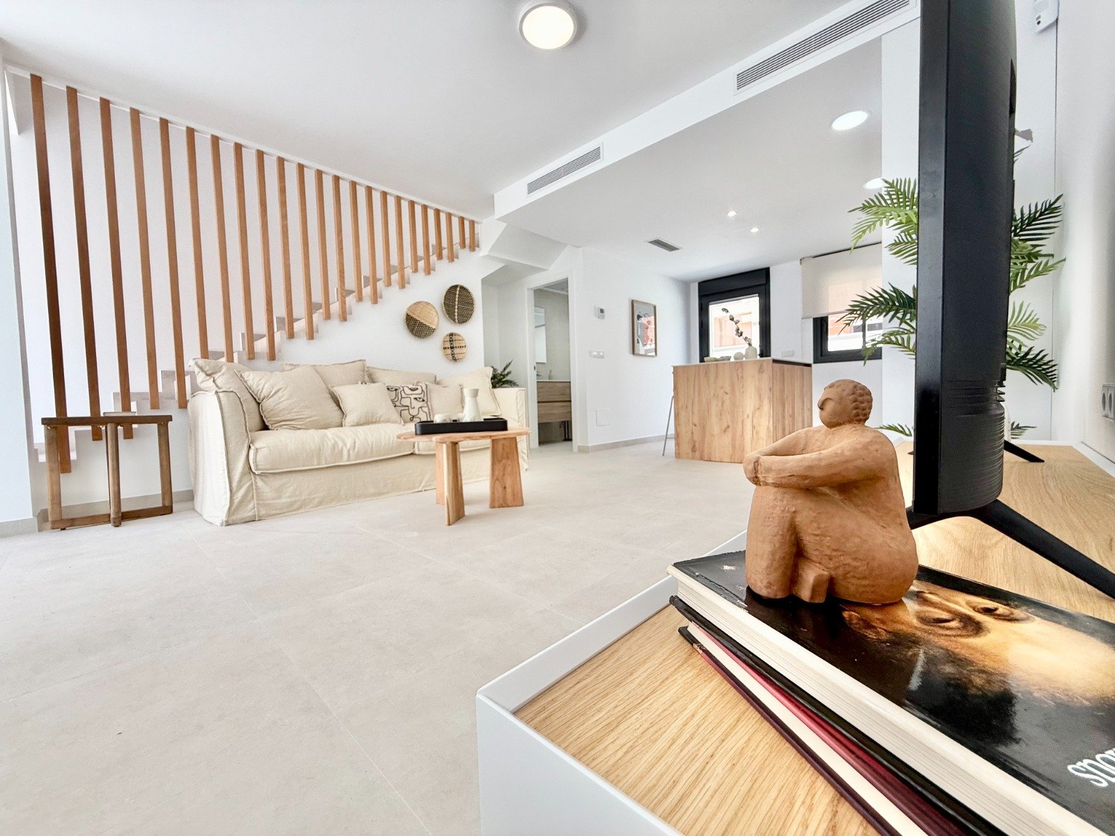 In der charmanten Ortschaft Cox gelegen, bietet diese Wohnanlage eine exklusive Auswahl an Bungalows, die für maximalen Komfort und Funktionalität en