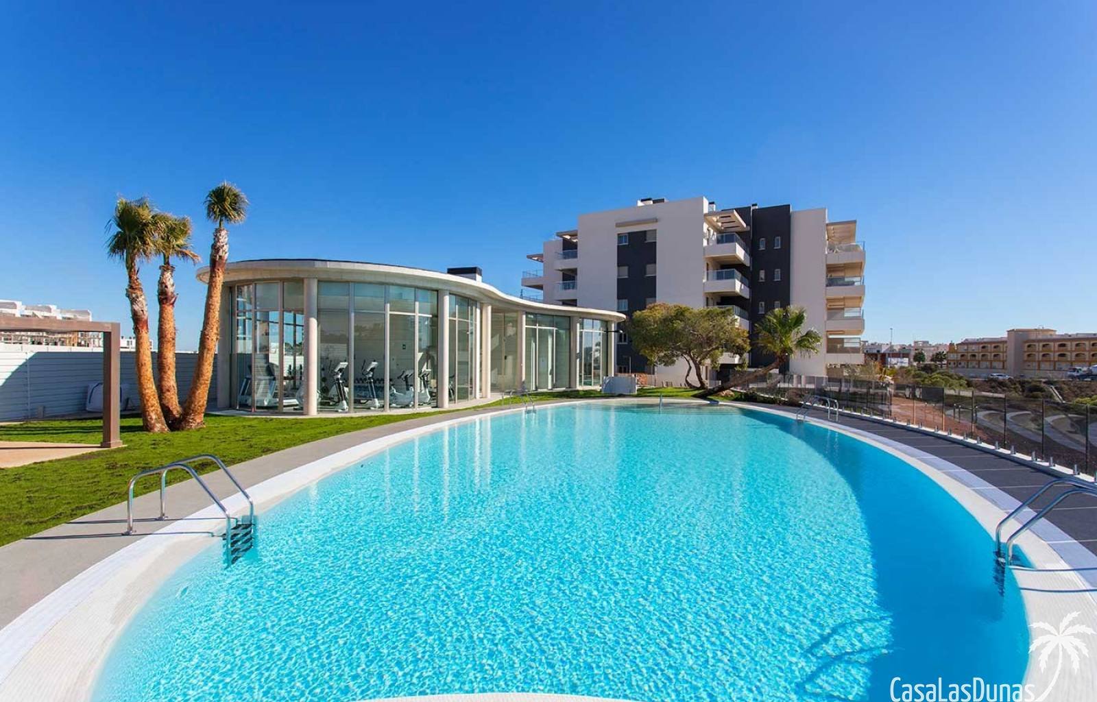 Dieses Neubauprojekt befindet sich im beliebten Orihuela Costa. In der Anlage stehen Wohnungen in verschiedenen Modellen zur Verfügung. Dieses Modell