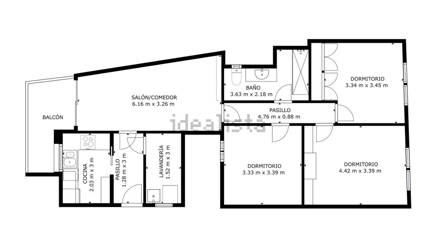 WOHNUNG IM ZENTRUM VON SITGES MIT TOURISTISCHER LIZENZ — Diese helle und geräumige Wohnung mit 105 m² liegt perfekt in einer der begehrtesten Gegenden