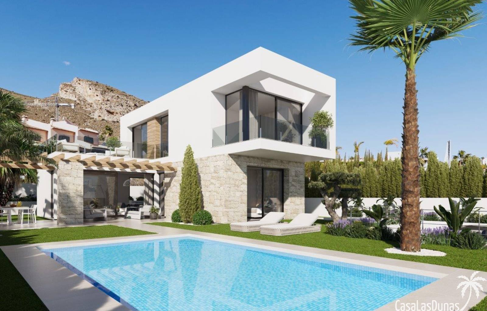 Diese wunderschöne Luxusvilla liegt in Benidorm, nur wenige Schritte vom Strand und einem Naturpark entfernt, wo Sie den außergewöhnlichen Meerblick