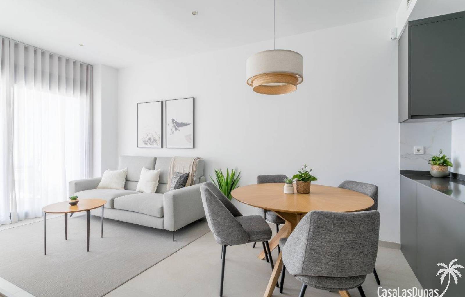 Möchten Sie morgens mit der wunderbaren spanischen Sonne auf Ihrem Balkon mit fantastischem Meerblick aufwachen, während Sie zu Fuß frühstücken und i