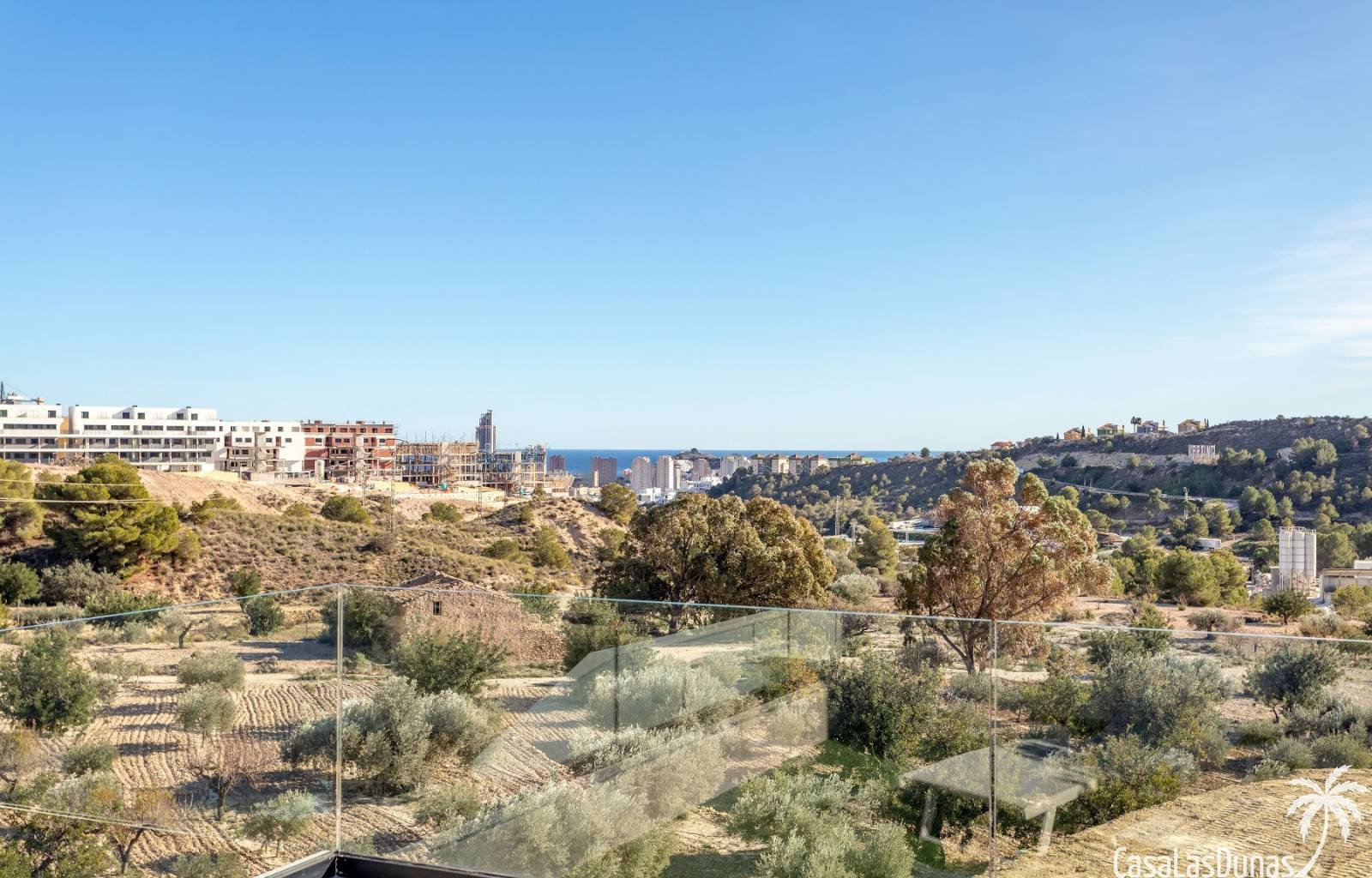 In bester Lage im wunderschönen Stadtteil Finestrat gelegen, bietet dieses Projekt einen idealen Standort für Familien. Die Einheiten verfügen alle ü