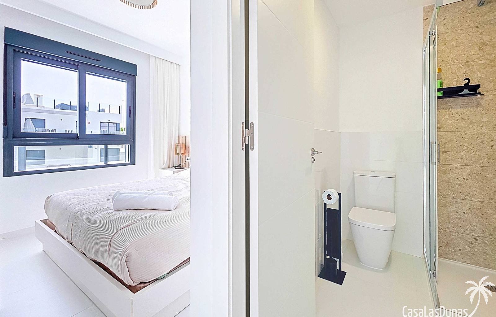 Wir sind stolz, Ihnen dieses prächtige und elegante Anwesen im malerischen Dorf San Miguel de Salinas im Süden der Provinz Alicante anbieten zu könne