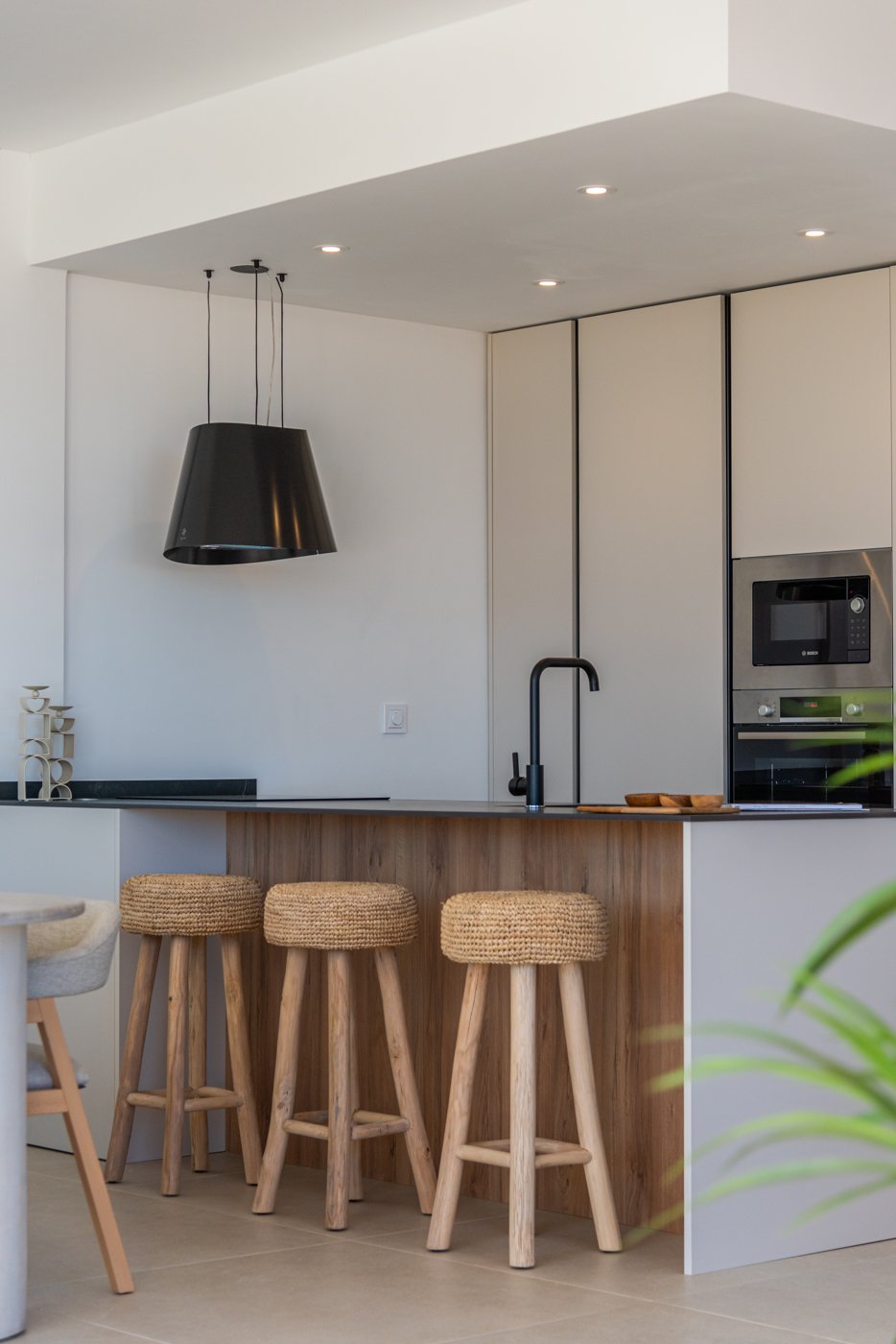 Dieses Wohnresort auf den charmanten Kleinen Inseln bietet ein einzigartiges Wohnerlebnis mit Meerblick. Es besteht aus 33 Immobilien, und die Bewohn