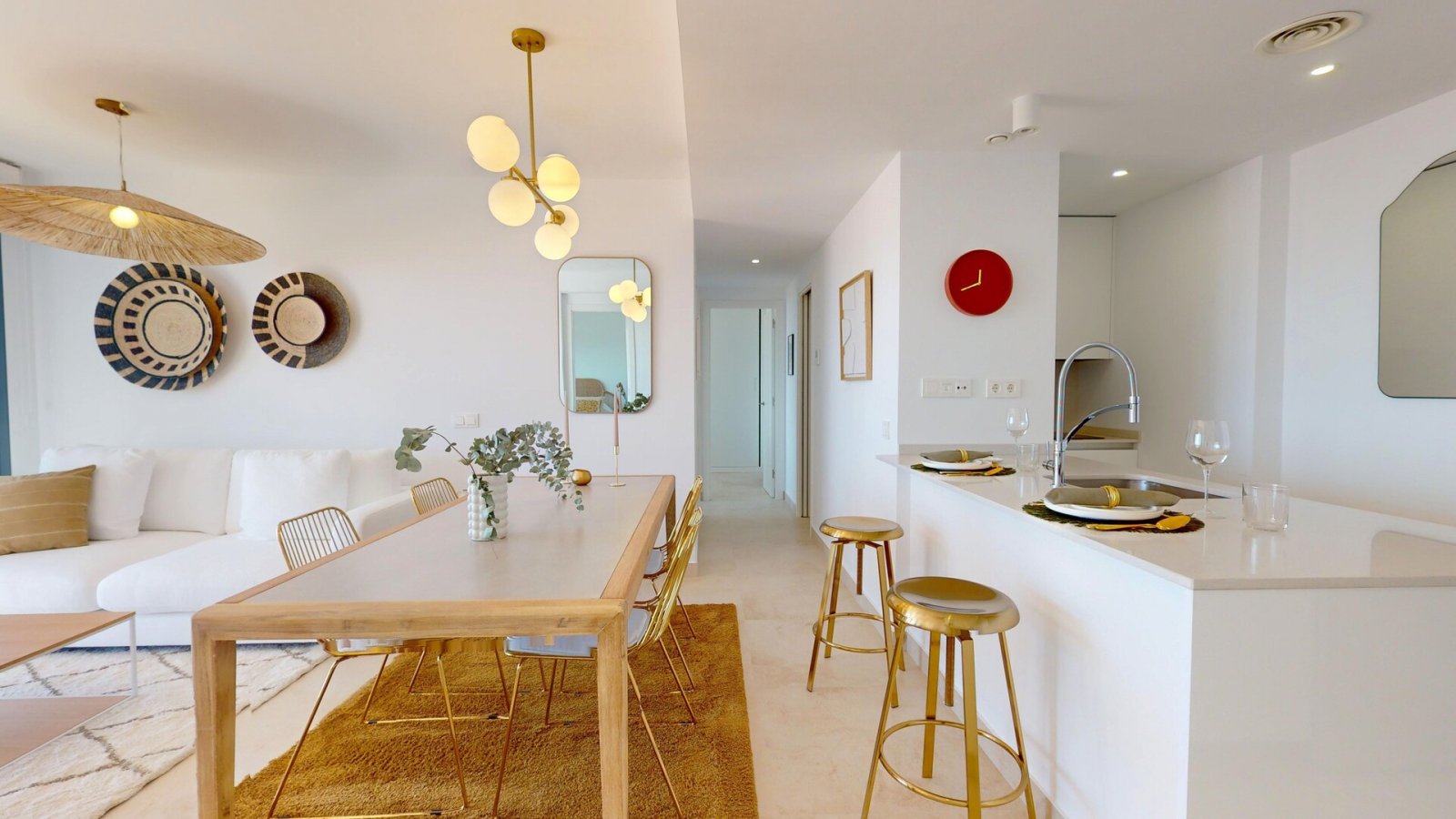 In der charmanten Stadt Águilas gelegen, bietet dieses Wohnresort ein einzigartiges Wohnerlebnis in erster Meereslinie. Mit insgesamt 52 Immobilien k