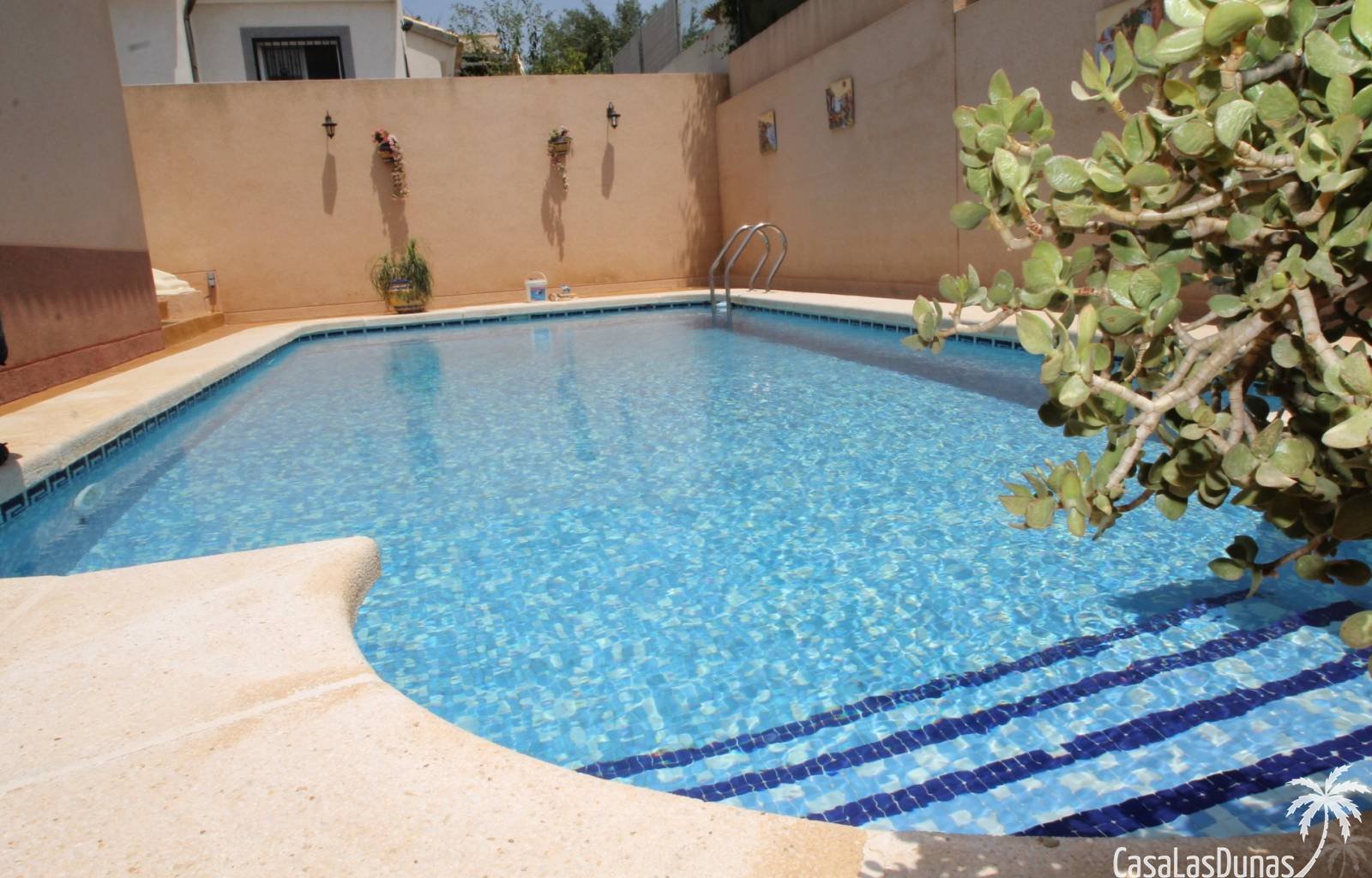 Casa Montenas ist das ideale Urlaubsziel für alle, die sowohl Komfort als auch Privatsphäre im Herzen der wunderschönen spanischen Landschaft suchen.