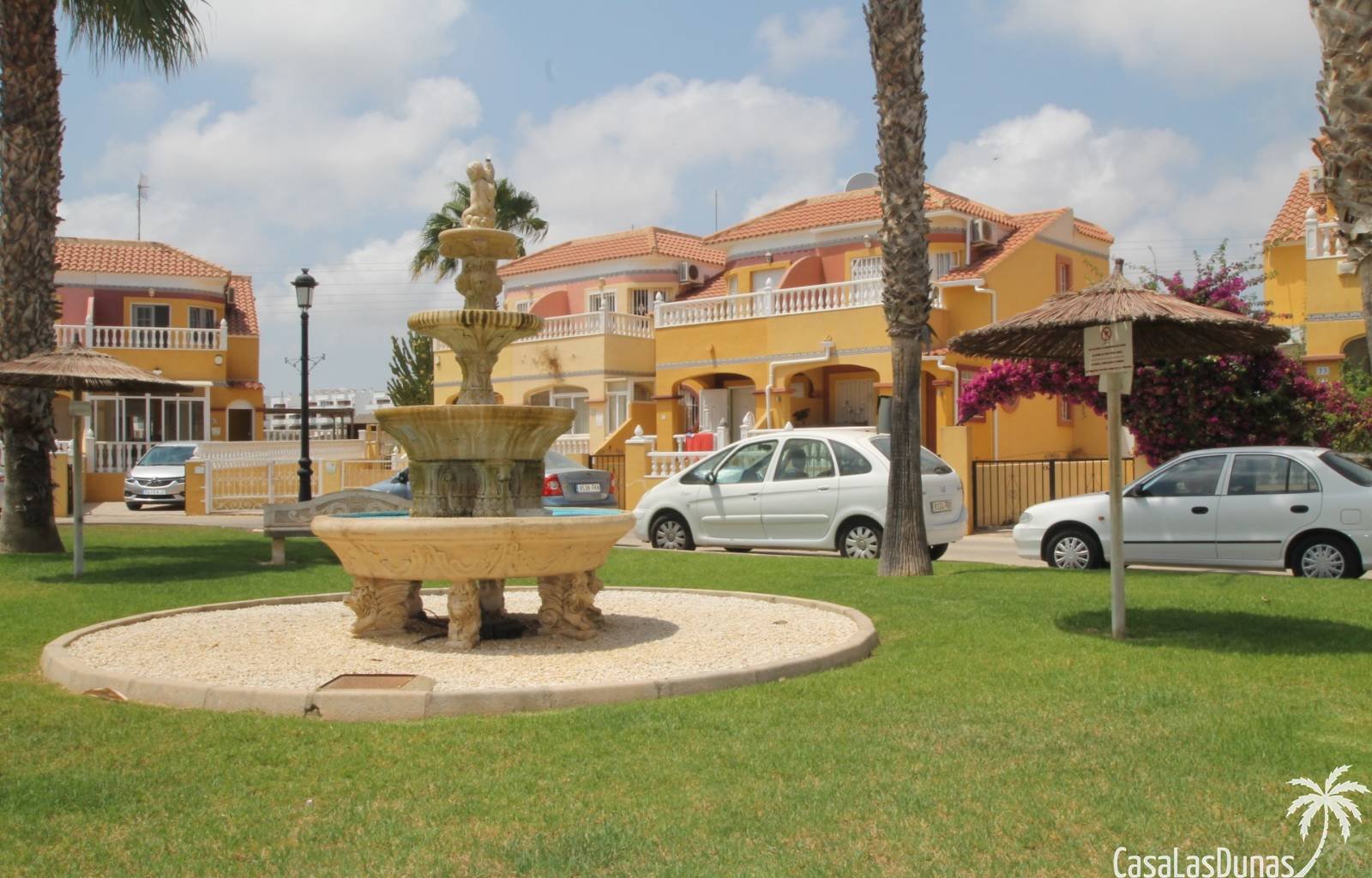 *Auf diesen Artikel erhalten Sie 10 % Rabatt, wenn er innerhalb von 2 Wochen eintrifft, solange er noch verfügbar ist.
Ein Ferienhaus im Zentrum von