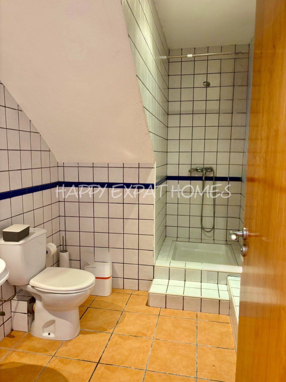 Dieses wunderschöne Zuhause in Olivella ist eine wahre Oase des Lichts, des Raumes und des Komforts – der perfekte Ort, um den mediterranen Lebensstil