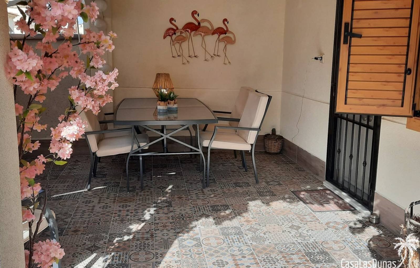 Wenn Sie auf der Suche nach einem idealen Feriendomizil sind, in dem Komfort und Luxus Hand in Hand gehen, dann ist Casa Flamenca die ideale Wahl fü