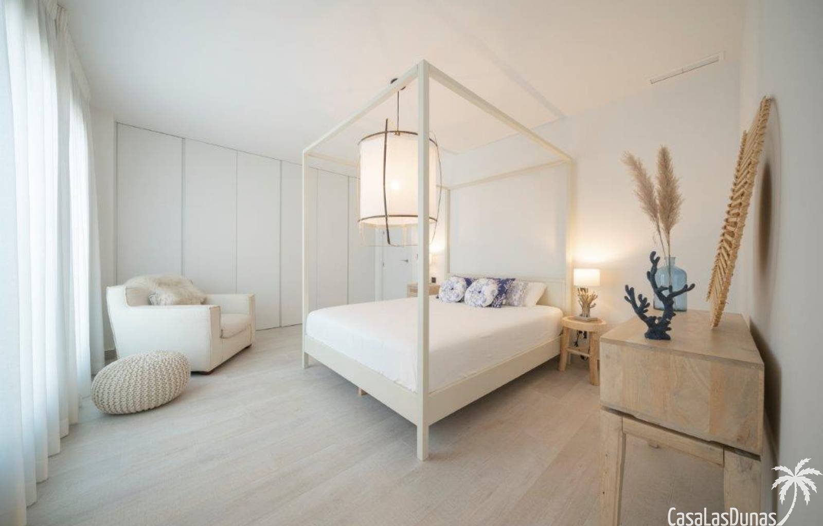 VILLA SUNRISE bietet ein unvergleichliches Urlaubserlebnis für diejenigen, die Luxus und Komfort in einer idyllischen Umgebung suchen. An der wunders